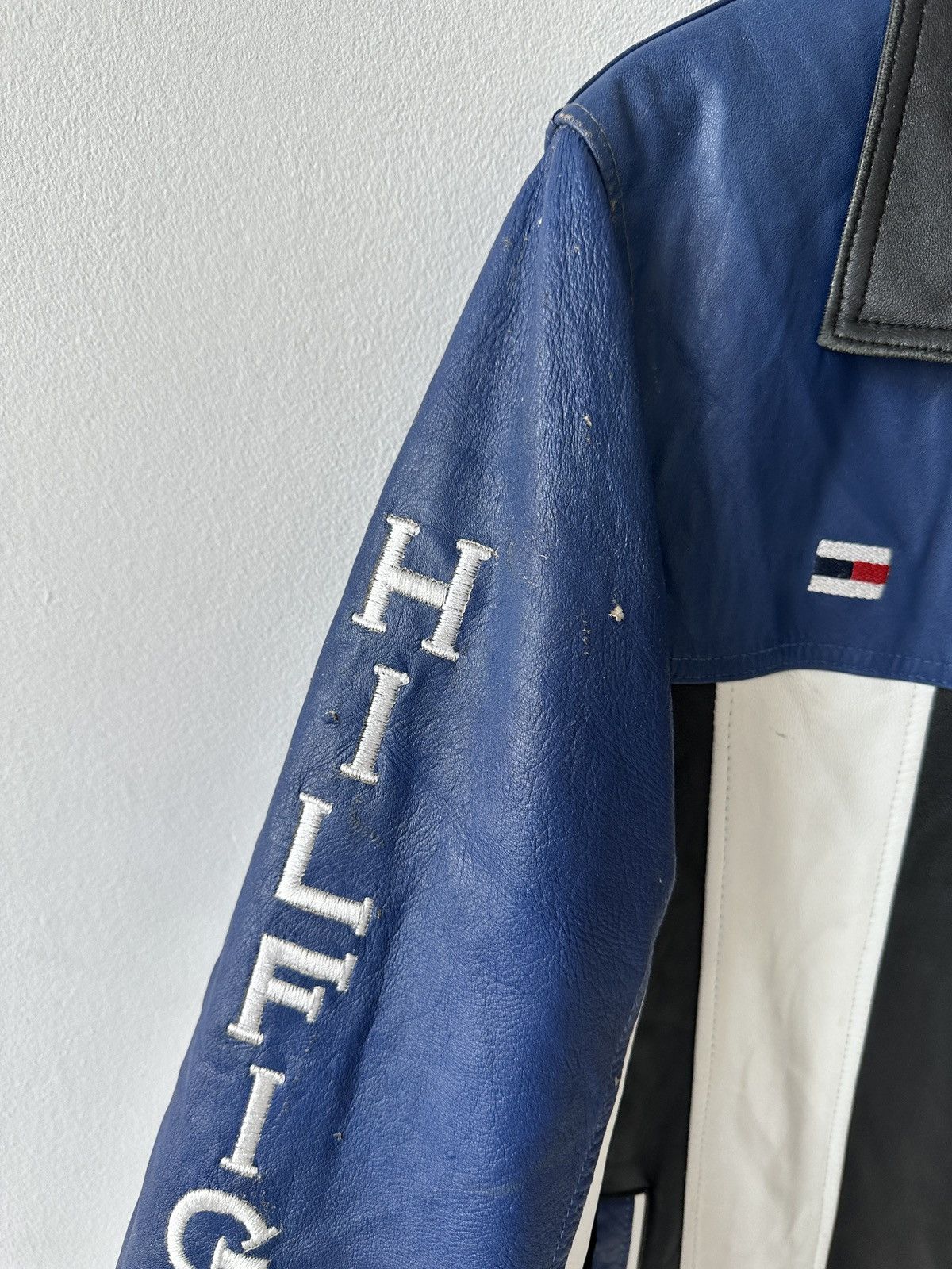 Tommy Hilfiger × Vintage Vintage Tommy Hilfiger Faded Racing Biker Jacket Size US M / EU 48-50 / 2 - 9 Thumbnail