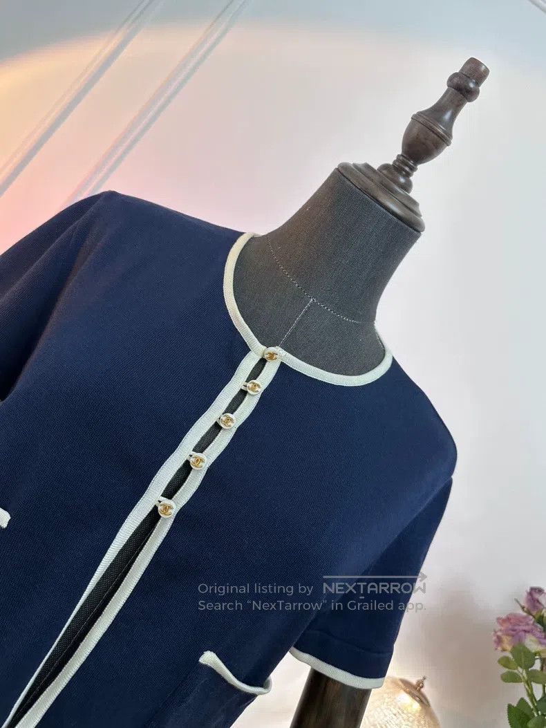 Chanel Chanel White rolled-edged short-sleeved sweater Size M / US 6-8 / IT 42-44 - 5 Thumbnail
