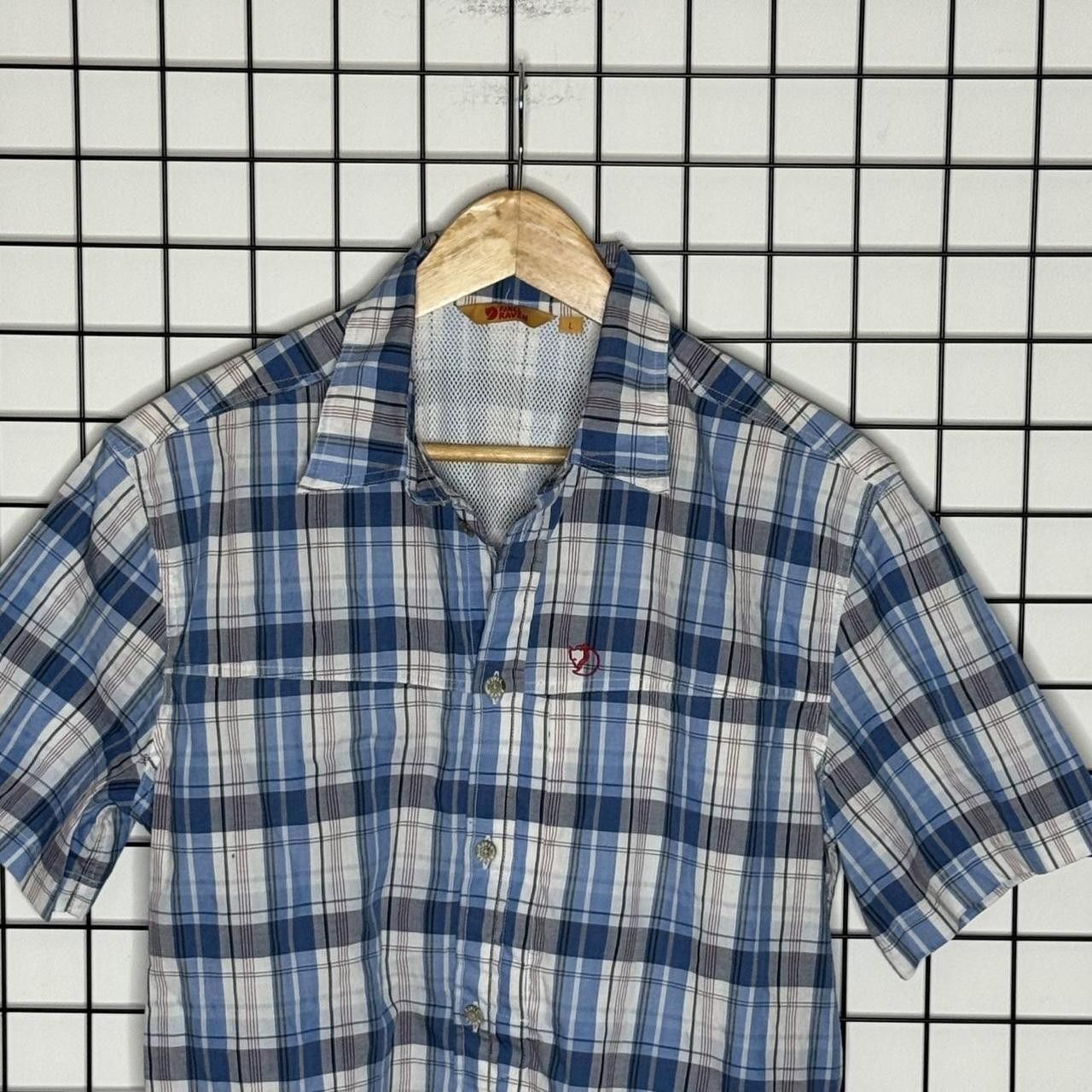 Fjallraven Fjallraven Button Up Shirt Outdoor Gorpcore Size US L / EU 52-54 / 3 - 2 Thumbnail