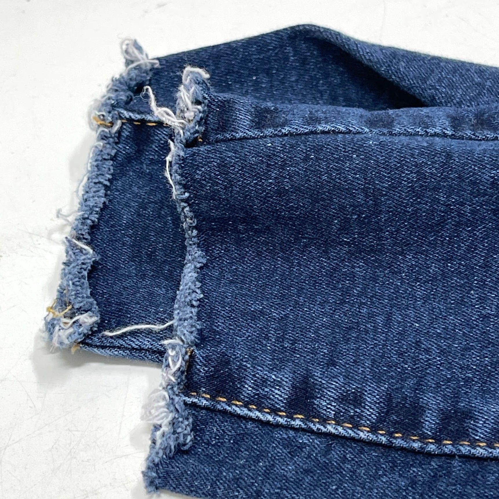 Free People Free People We The Free Skinny Jeans Blue Denim Mid Rise 24 Women's Regular Inseam 26.5 in 5-Pocket Denim Jeans Casual Vintage? No conclu. Size 42" / US 20 - 5 Thumbnail