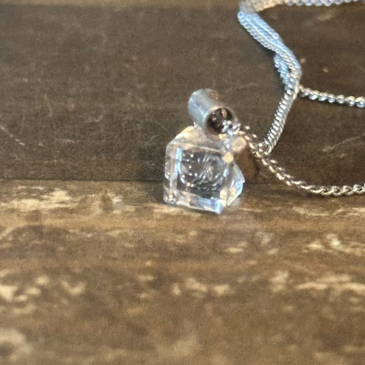 Vintage Vintage silver tone Aurora Borealis cube pendant necklace Size ONE SIZE - 6 Thumbnail