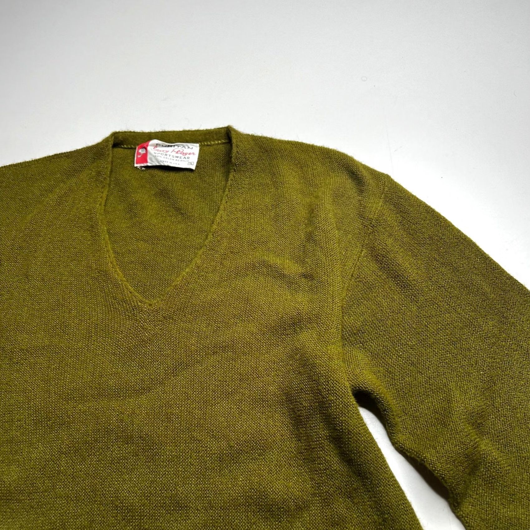 Olive VINTAGE Puritan Gary Player Sweater Mens S Olive Green Orlon 1960s V-Neck Size US S / EU 44-46 / 1 - 6 Thumbnail