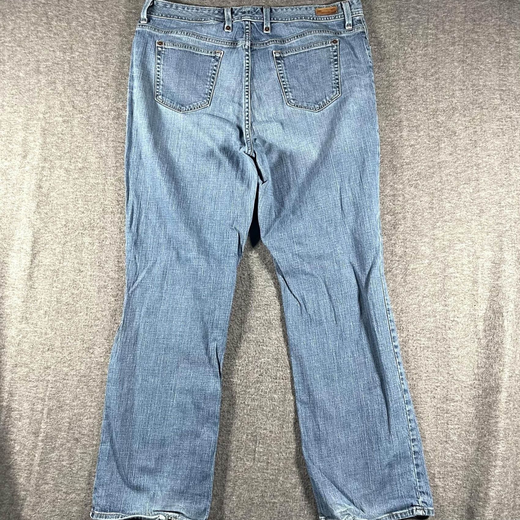 Eddie Bauer VINTAGE Eddie Bauer Jeans Womens 18R Blue Medium Wash 5-Pocket Stretch Denim 30.5 Inseam Womens Jeans Regular Rise 8.5-10.5 in Distressed Size 40" / US 18 - 2 Thumbnail