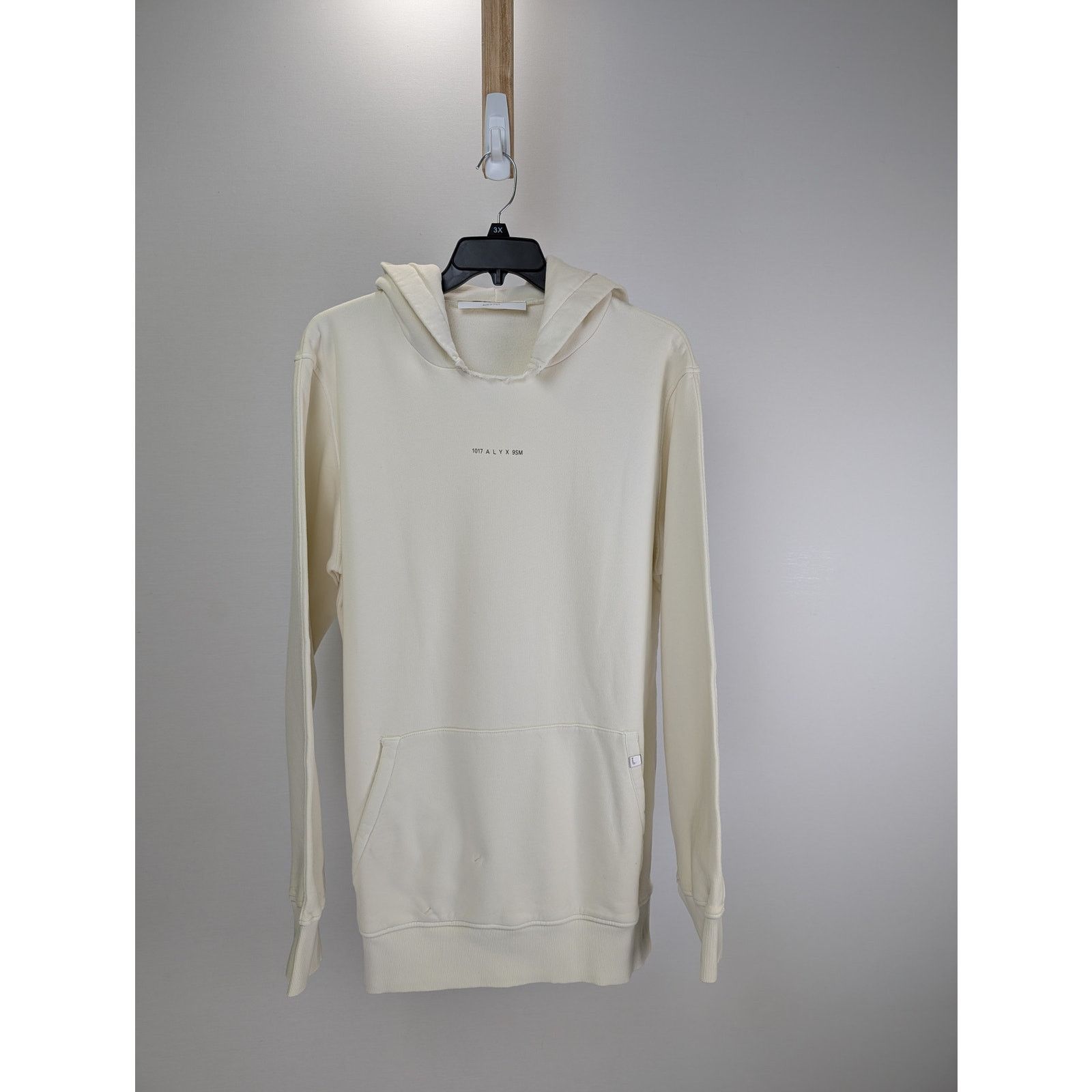 1017 ALYX 9SM o1rshd1 Hoodie Fleece with Raw Cut Hood in off-White Size US XXL / EU 58 / 5 - 7 Thumbnail