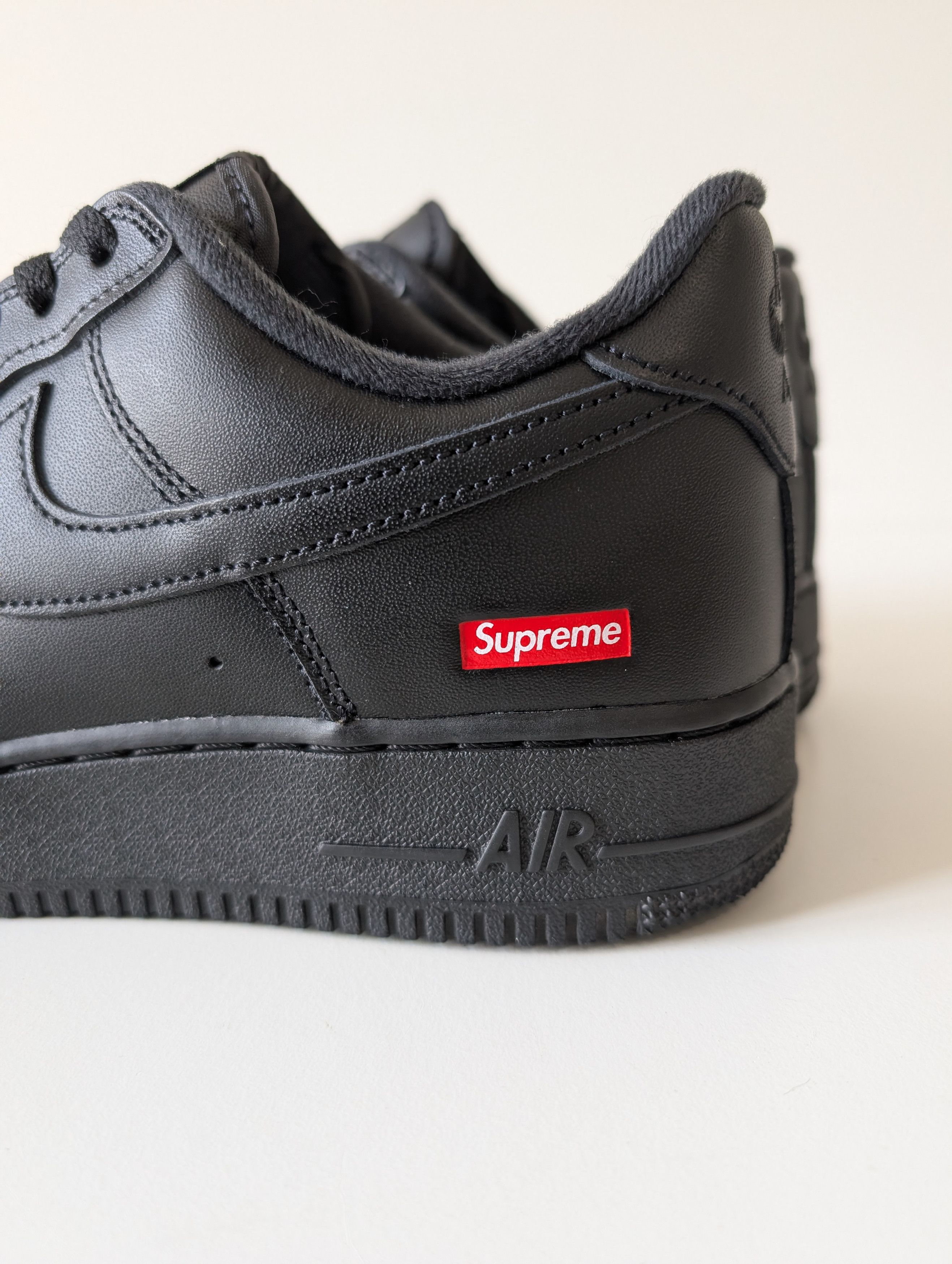 Nike × Supreme Nike Air Force 1 Low X Supreme Black AF1 Size US 9 / EU 42 - 4 Thumbnail