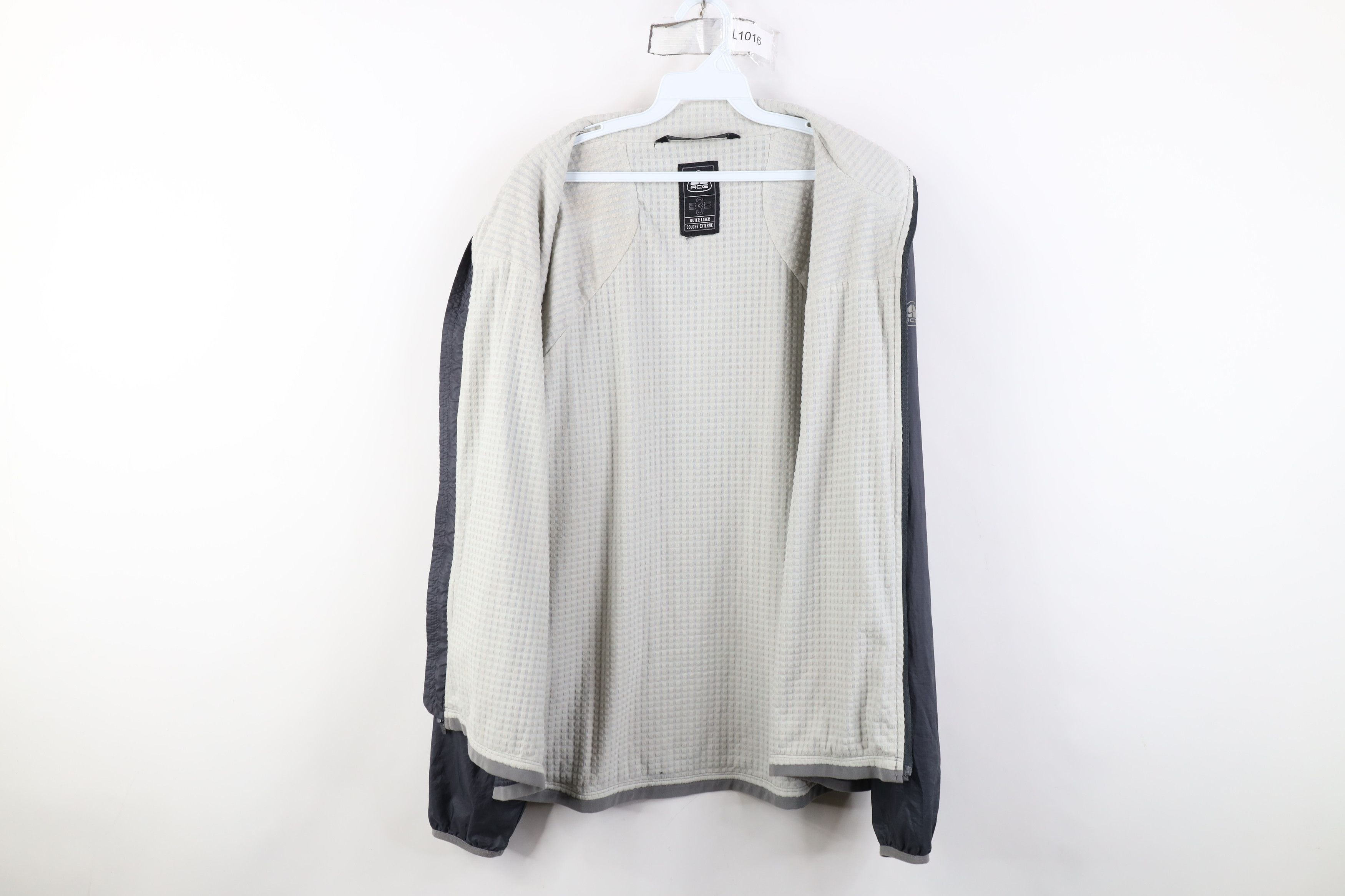 Nike Vintage Nike ACG Swoosh Reflective Lined Windbreaker Jacket Size US M / EU 48-50 / 2 - 9 Thumbnail