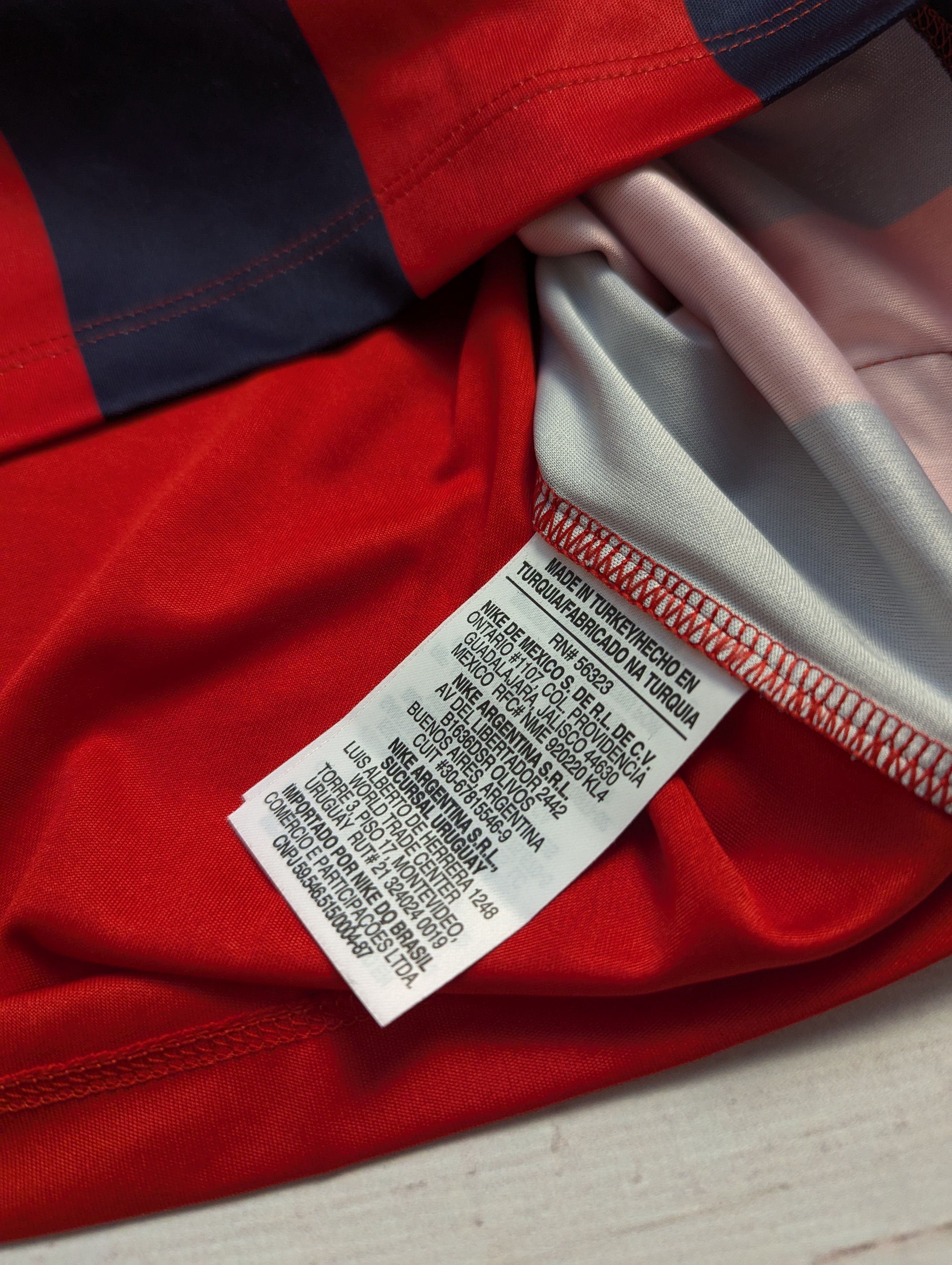 Nike Nike Cerro Porteno 2015 2016 Home Shirt Jersey M Size US M / EU 48-50 / 2 - 9 Thumbnail