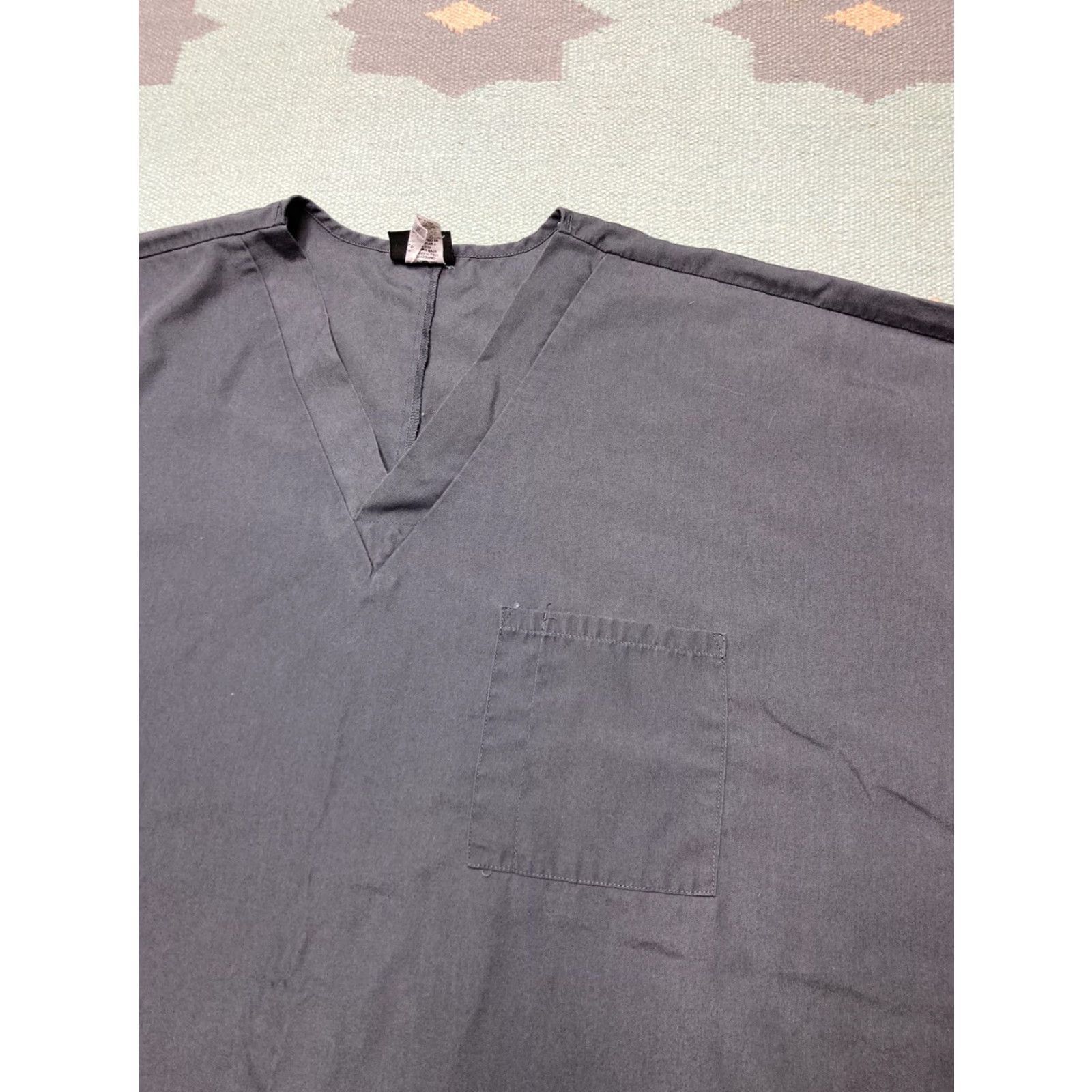 Cherokee Cherokee Scrub Top Gray Adult Women’s 3XL Doctor Nurse EUC Medical Workwear Size XXL / US 16-18 / IT 52-54 - 2 Thumbnail