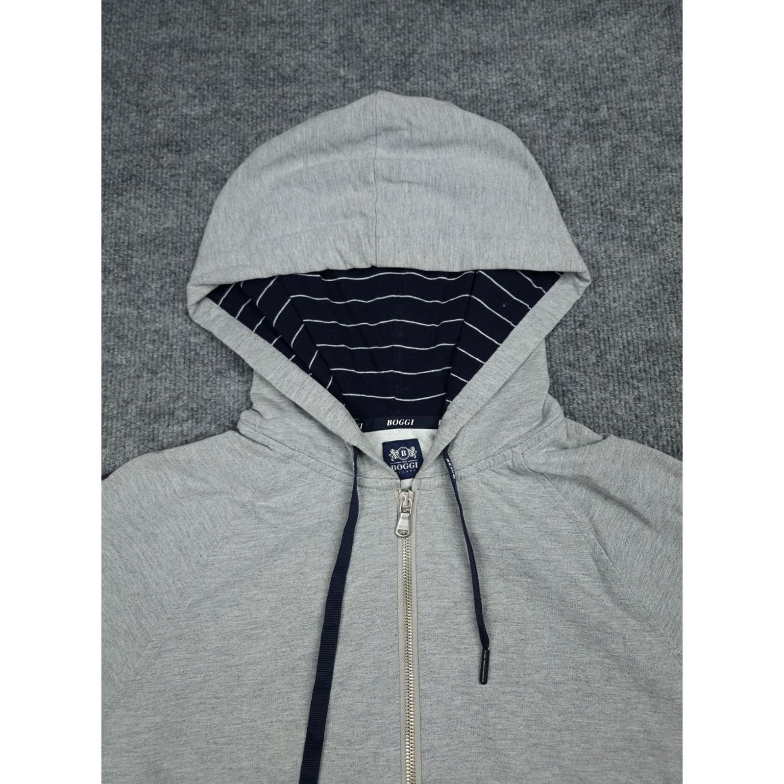 Vintage BOGGI Milano Hoodie Jacket Men's Large Gray Full Zip Stripe Full Zip Athletic Fit Size US L / EU 52-54 / 3 - 2 Thumbnail
