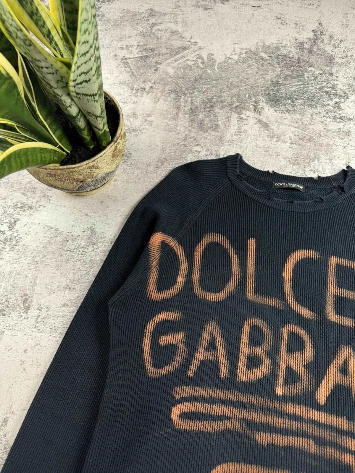 Vintage Dolce & Gabbana Distressed Y2K Thrashed Knit Faded Men’s 54 Size Sweater Pullover Size US L / EU 52-54 / 3 - 6 Thumbnail