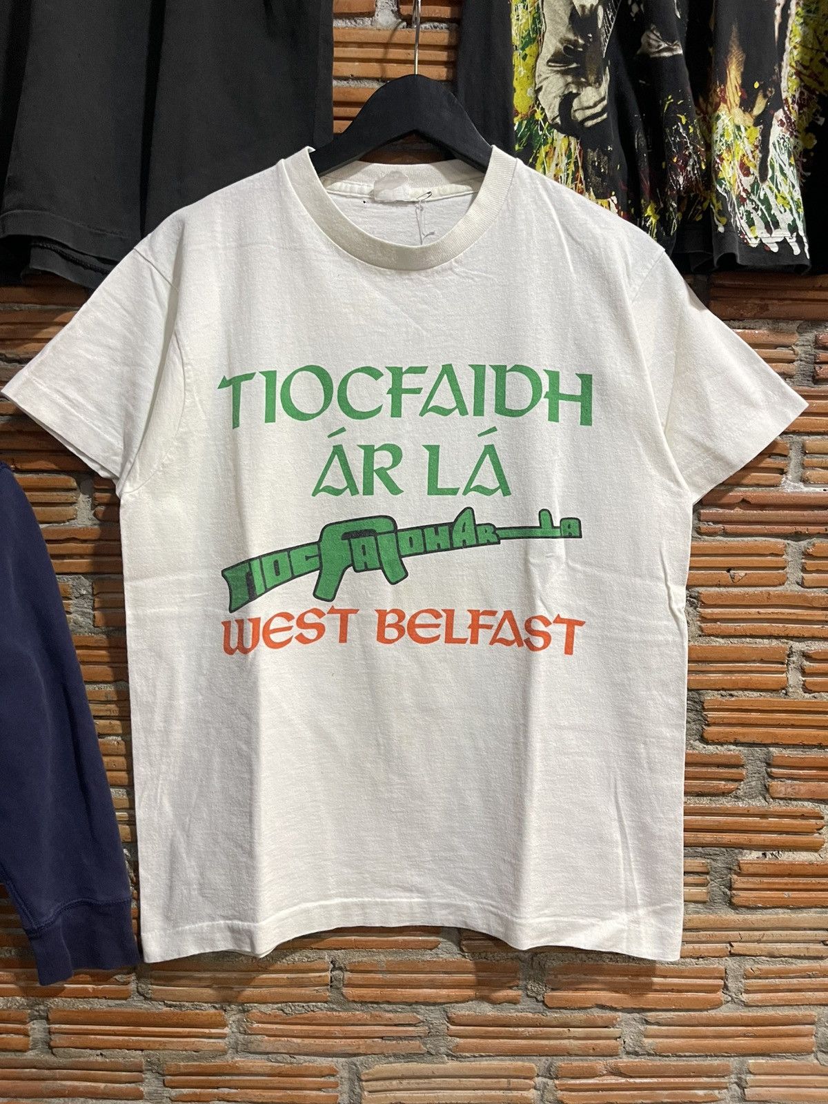 Vintage RAREVintage IRA Republican Tiocfaidh Ár Lá WestBelfast AK-47 Size US M / EU 48-50 / 2 - 1 Thumbnail