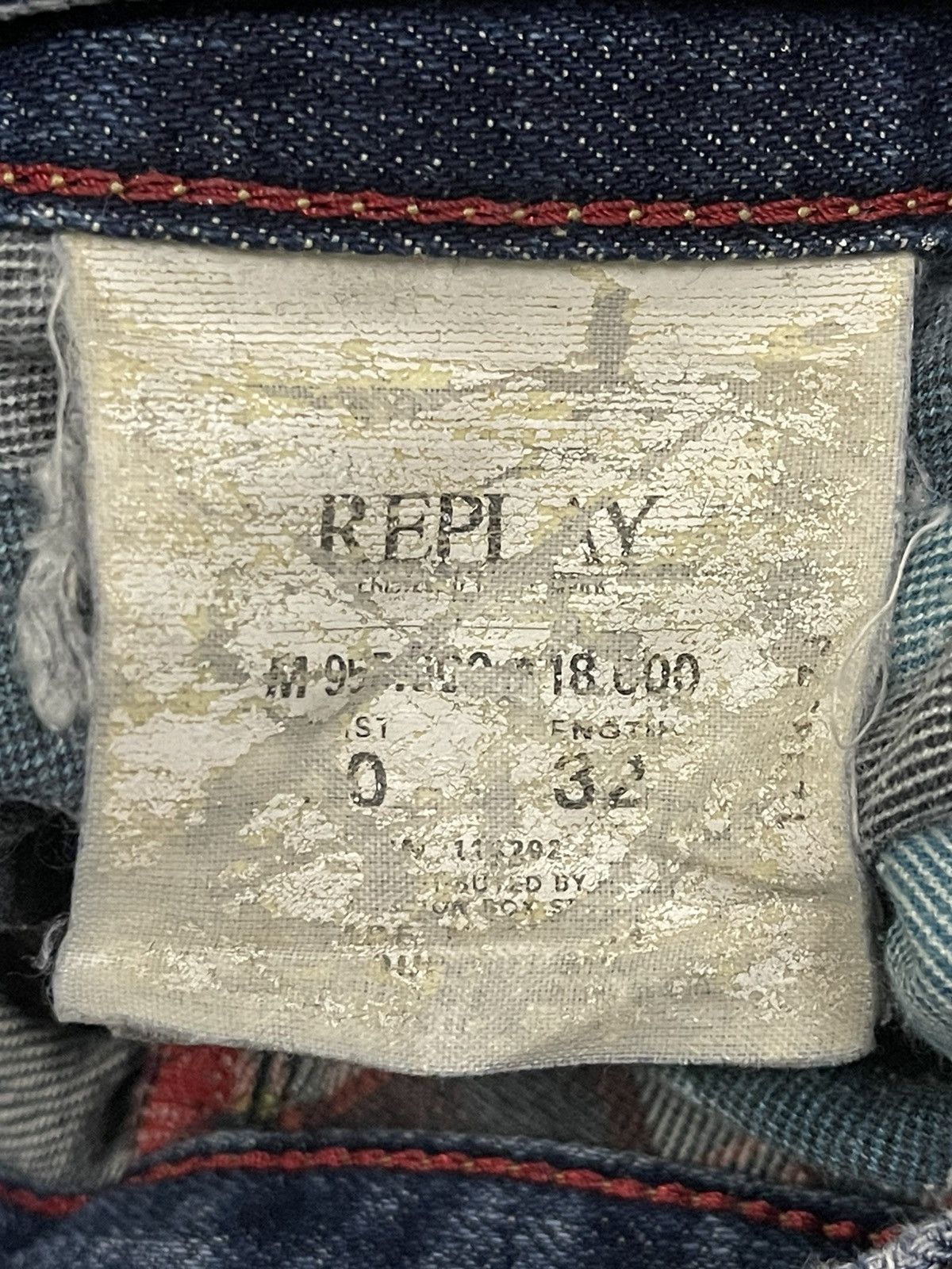 Replay Vintage 90s Replay Blue Wash Style Loose Jeans Size US 32 / EU 48 - 9 Thumbnail