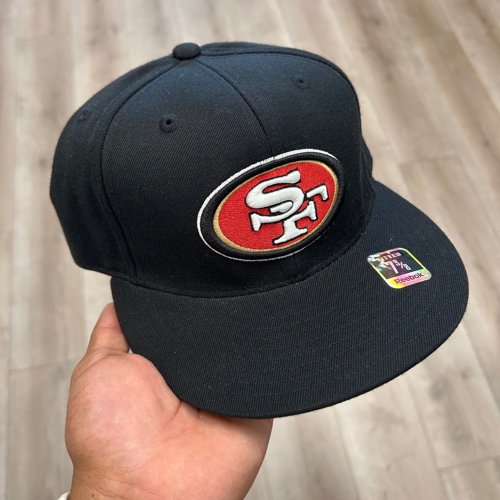 Reebok Reebok San Francisco 49ers fitted cap Hat size 7 3/8 Black Size ONE SIZE - 1 Thumbnail