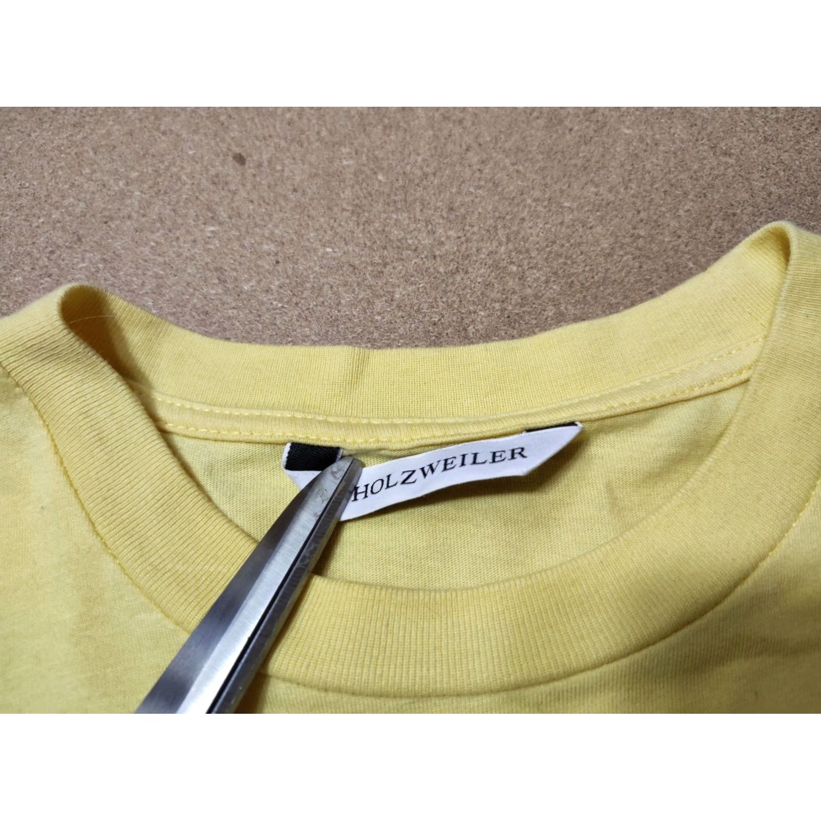Holzweiler Holzweiler T-Shirt Womens Small Yellow Short Sleeve Size S Adult Regular Cotton Canvas Shirt Mens Womens Boys Girls Size S / US 4 / IT 40 - 5 Thumbnail