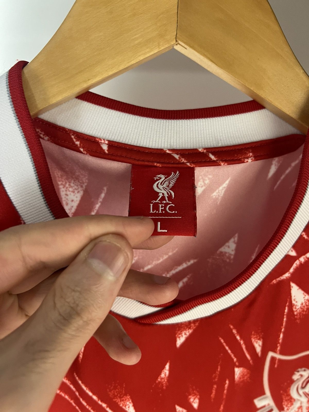 Vintage VERY RARE LIVERPOOL ENGLAND SOCCER JERSEY RETRO CANDY 90s Size US L / EU 52-54 / 3 - 18 Thumbnail
