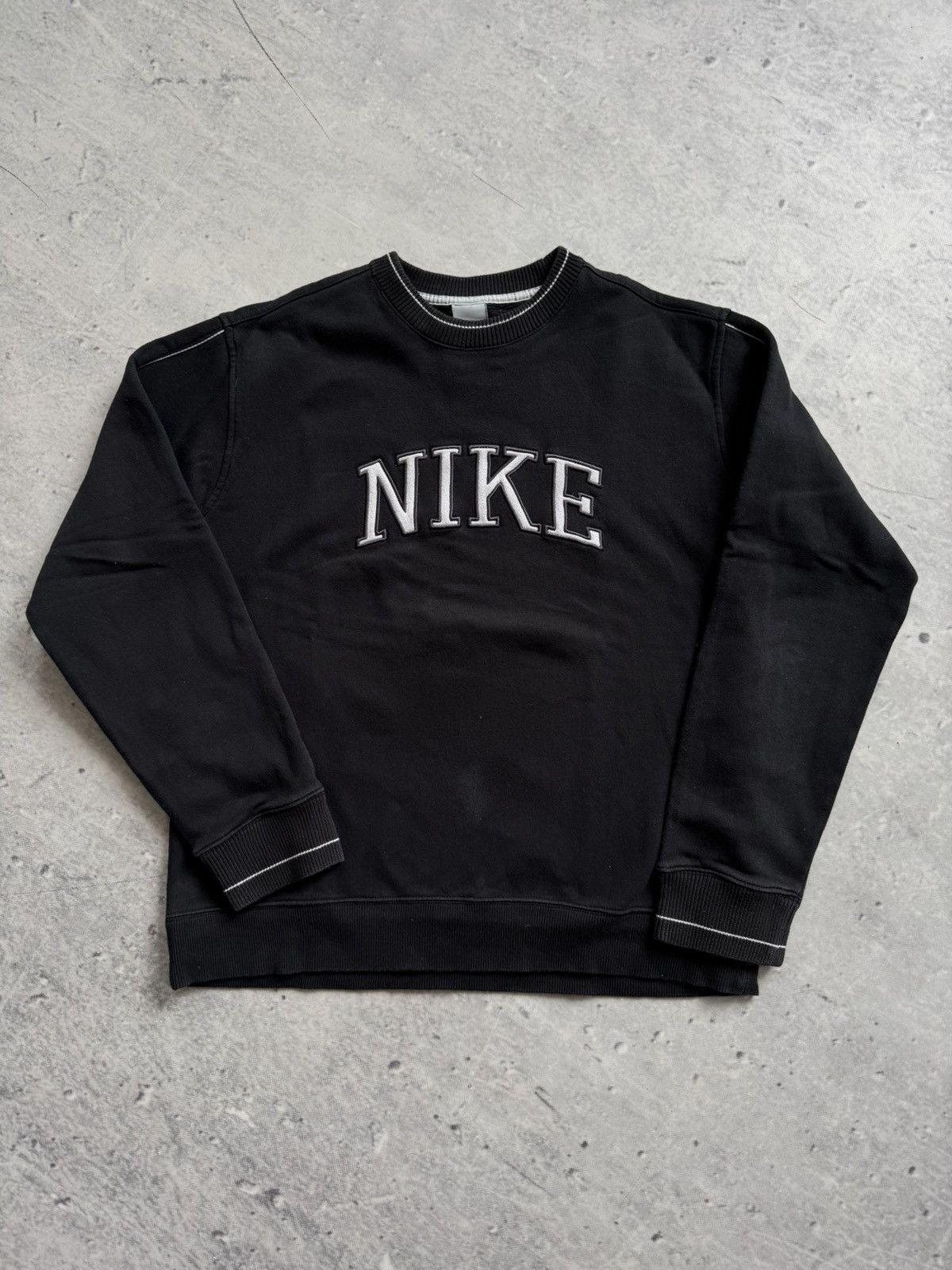 Nike × Vintage Nike big logo vintage sweatshirt 00s streetwear Size US L / EU 52-54 / 3 - 1 Thumbnail
