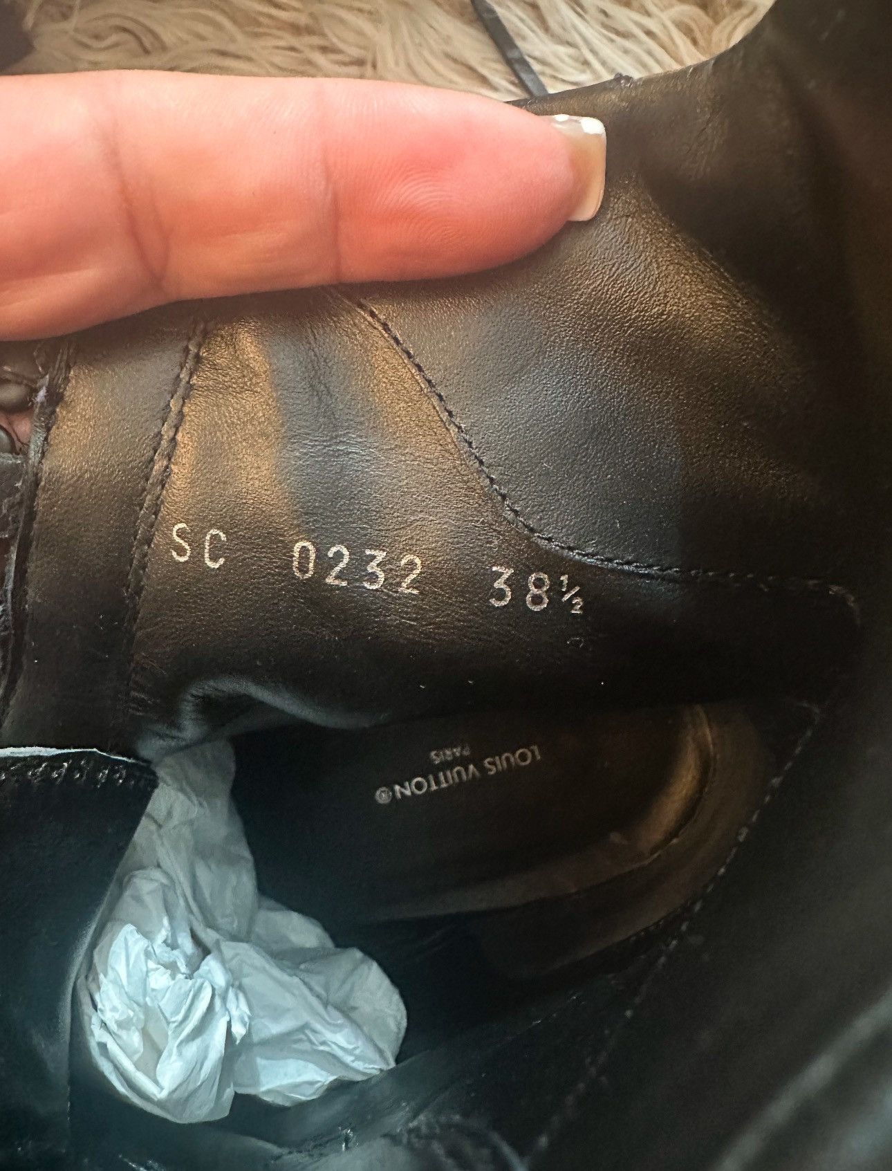 Louis Vuitton Louis Vuitton Wmns Laureate Platform Desert Boot 'Noir' Size US 8.5 / IT 38.5 - 4 Thumbnail