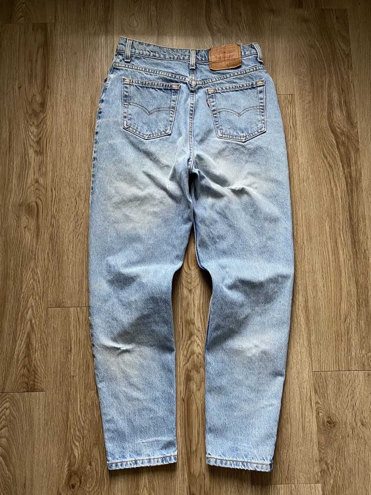 Levi's Vintage 90s Levis Made in USA Blue Light Wash Denim Jeans Size US 28 / EU 44 - 2 Thumbnail