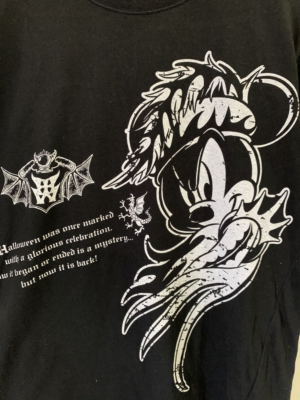 Disney Disney Mickey Halloween 2019T-Shirt Size US M / EU 48-50 / 2 - 6 Thumbnail