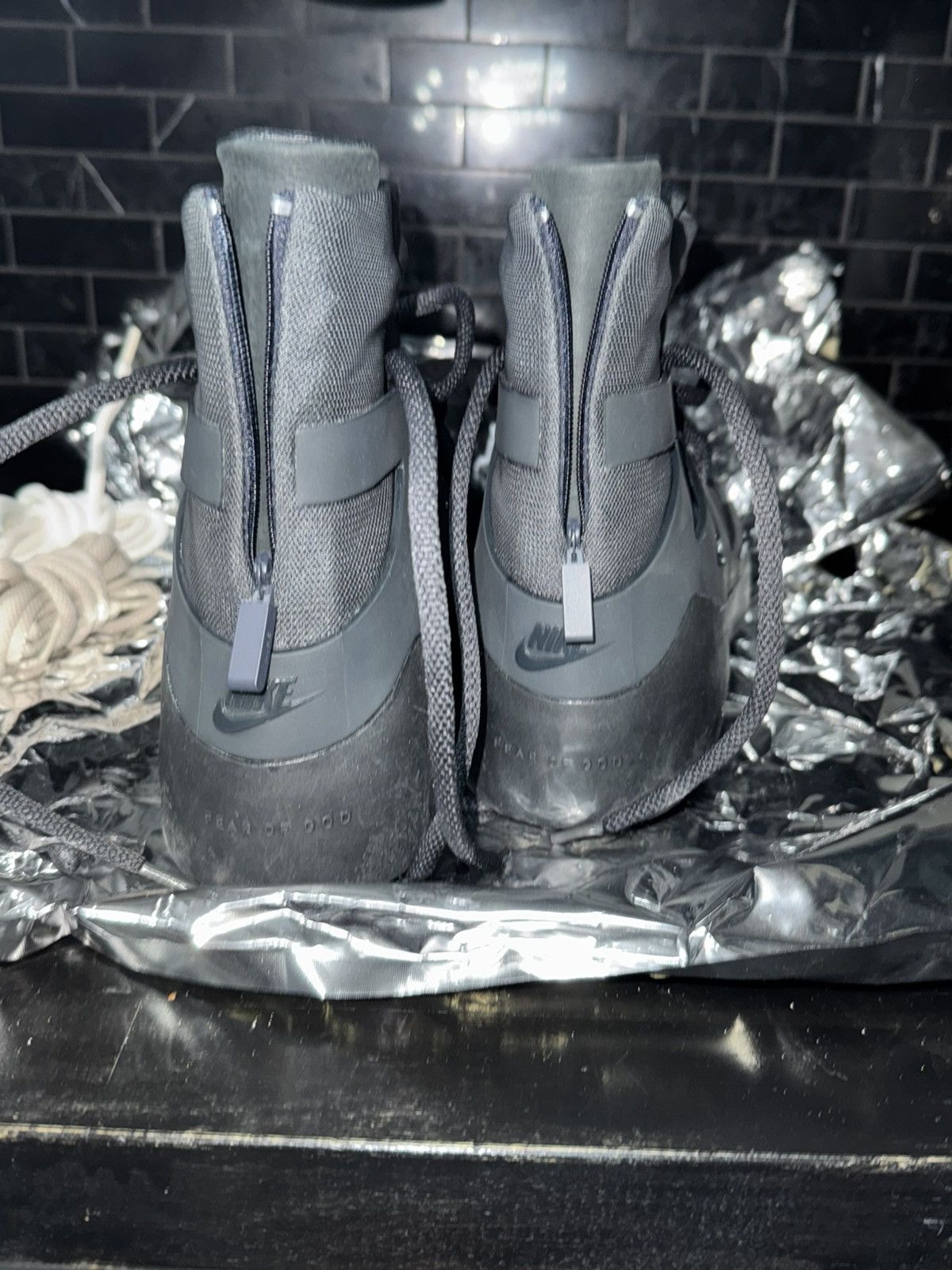 Fear of God × Nike NIKE AIR FEAR OF GOD 1 TRIPLE BLACK Size US 8 / EU 41 - 4 Thumbnail