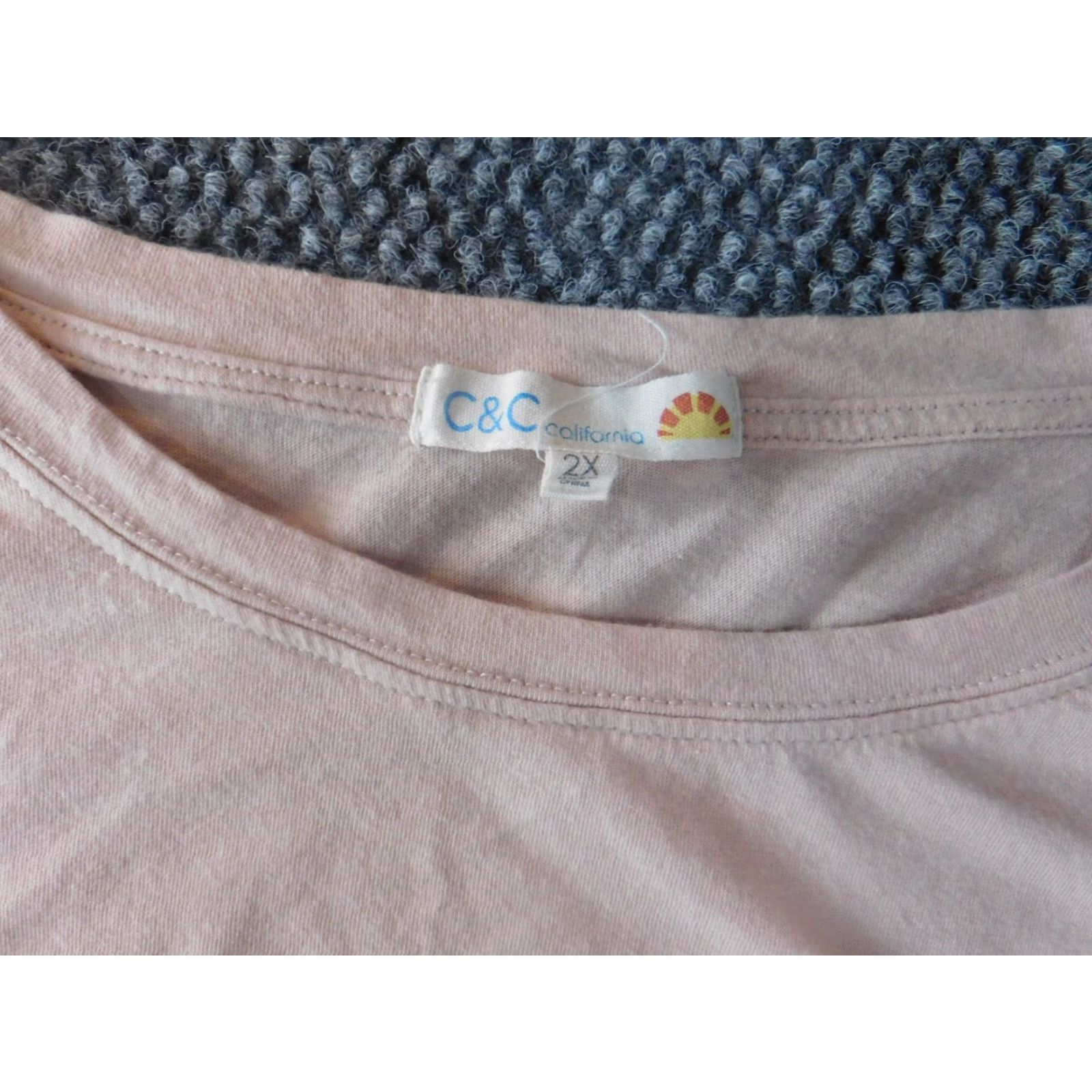 Vintage C&C California Blouse Womens 2X Plus Pink Short Sleeve Pullover Knit Cotton Rayon Button Collared Casual Basic Size XXL / US 16-18 / IT 52-54 - 5 Thumbnail