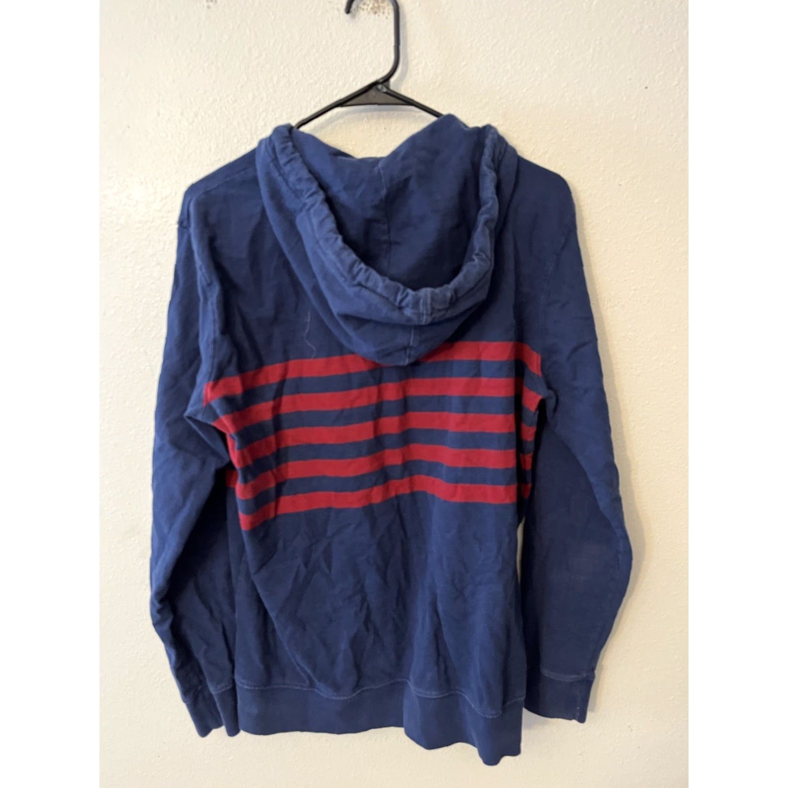 American Eagle Outfitters american eagle mens long sleeve hooded shirt blue red stripes M sweater pullover Hooded Mens Regular Size M Blue Striped 90s? Size US M / EU 48-50 / 2 - 2 Thumbnail