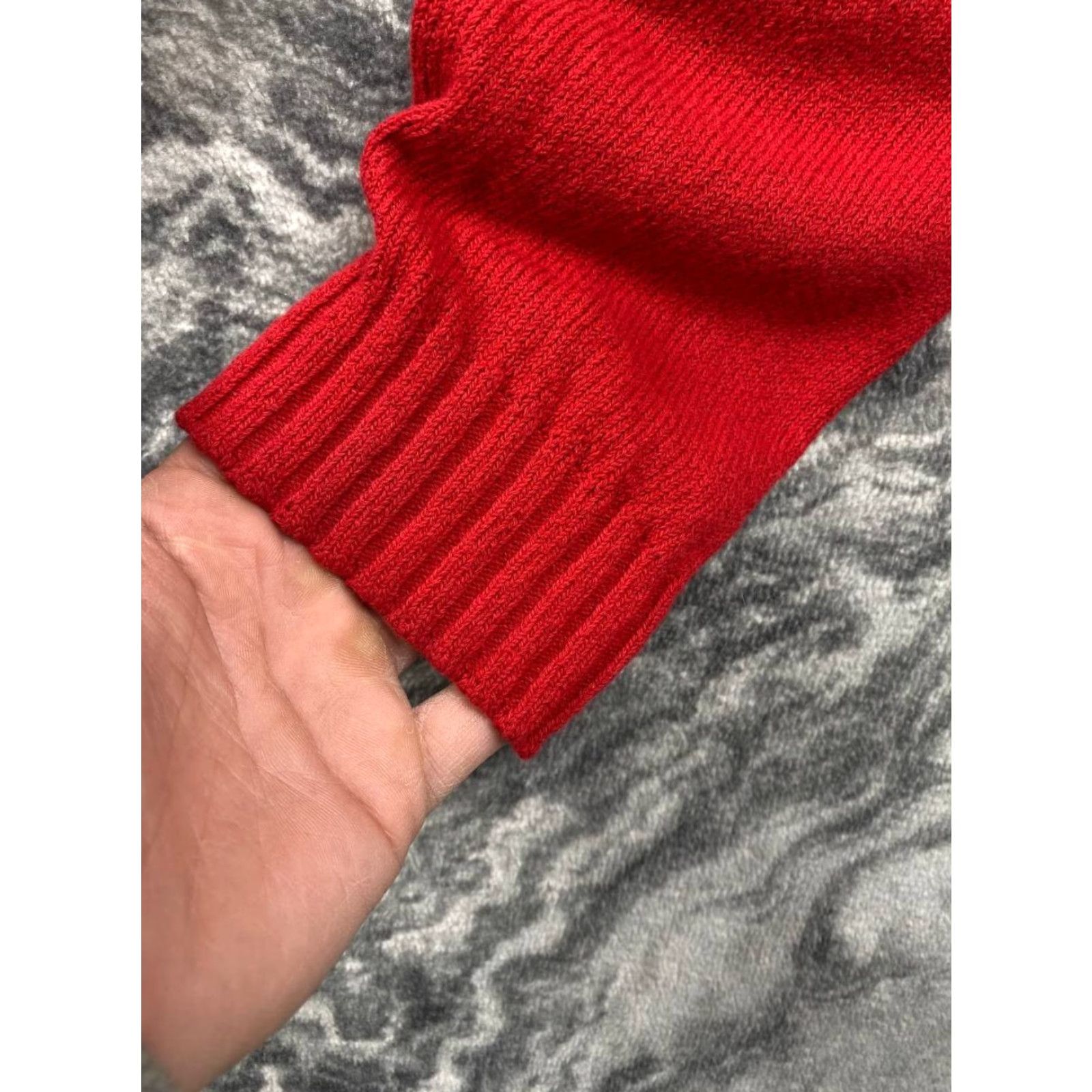 Versace VINTAGE Versace Jeans Couture Medusa Knit Sweater Men XL Red 90s Logo Pullover Knit Wool Sweater Mens Size US XL / EU 56 / 4 - 7 Thumbnail