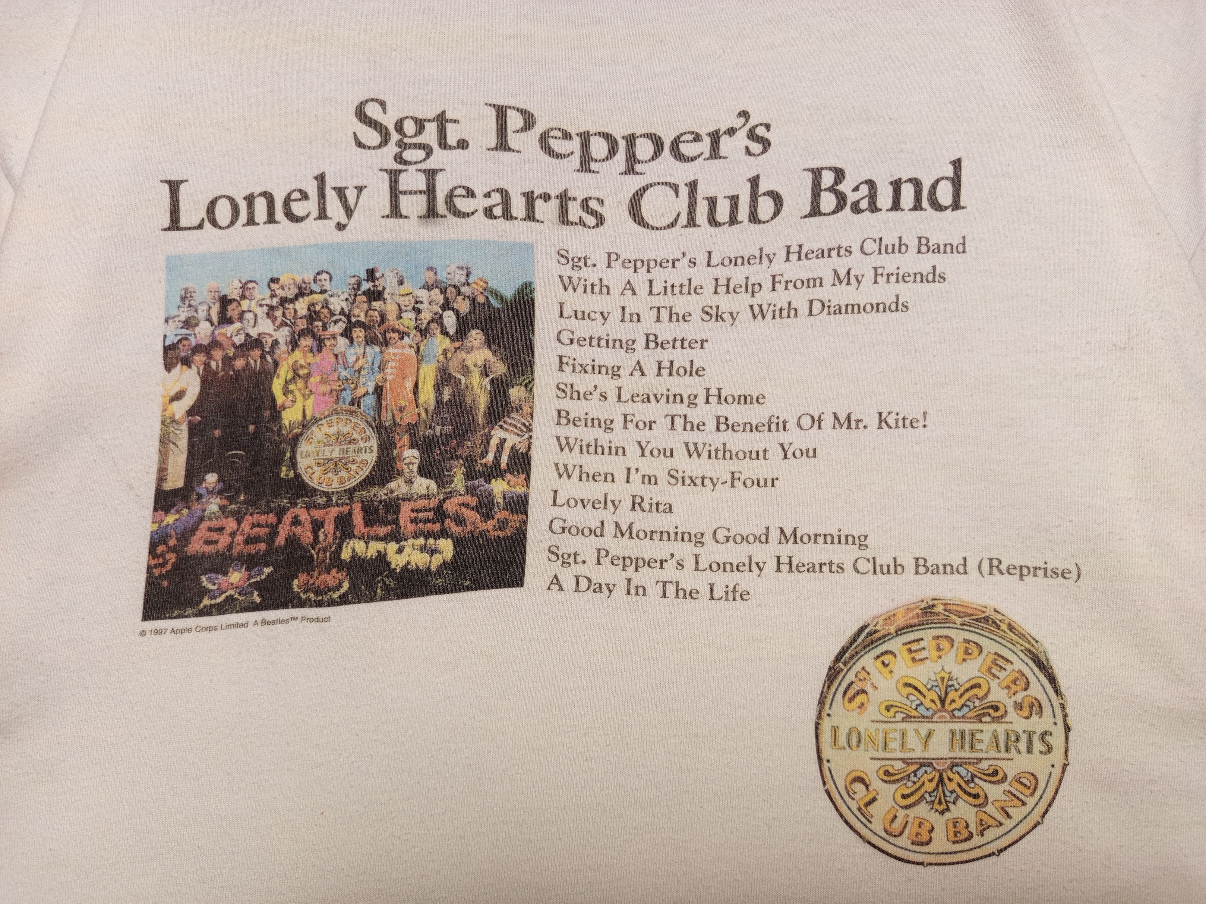 Band Tees × Vintage Vtg 1997 The Beatles Sgt. Peppers Lonely Hearts Club Band Size US M / EU 48-50 / 2 - 1 Thumbnail