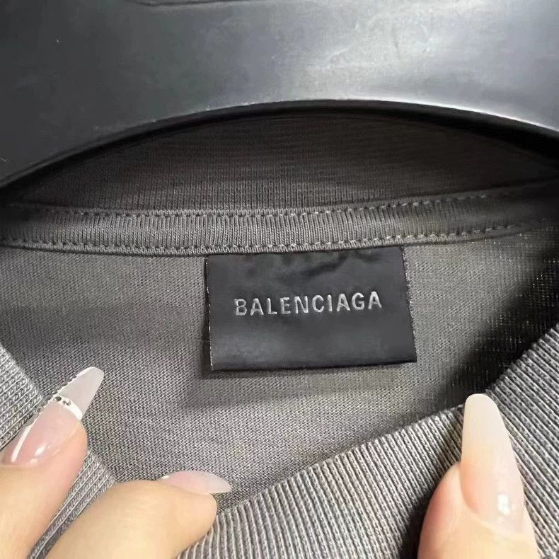 Balenciaga Balenciaga latest gray logo letter printed round neck pullo Size US M / EU 48-50 / 2 - 2 Thumbnail