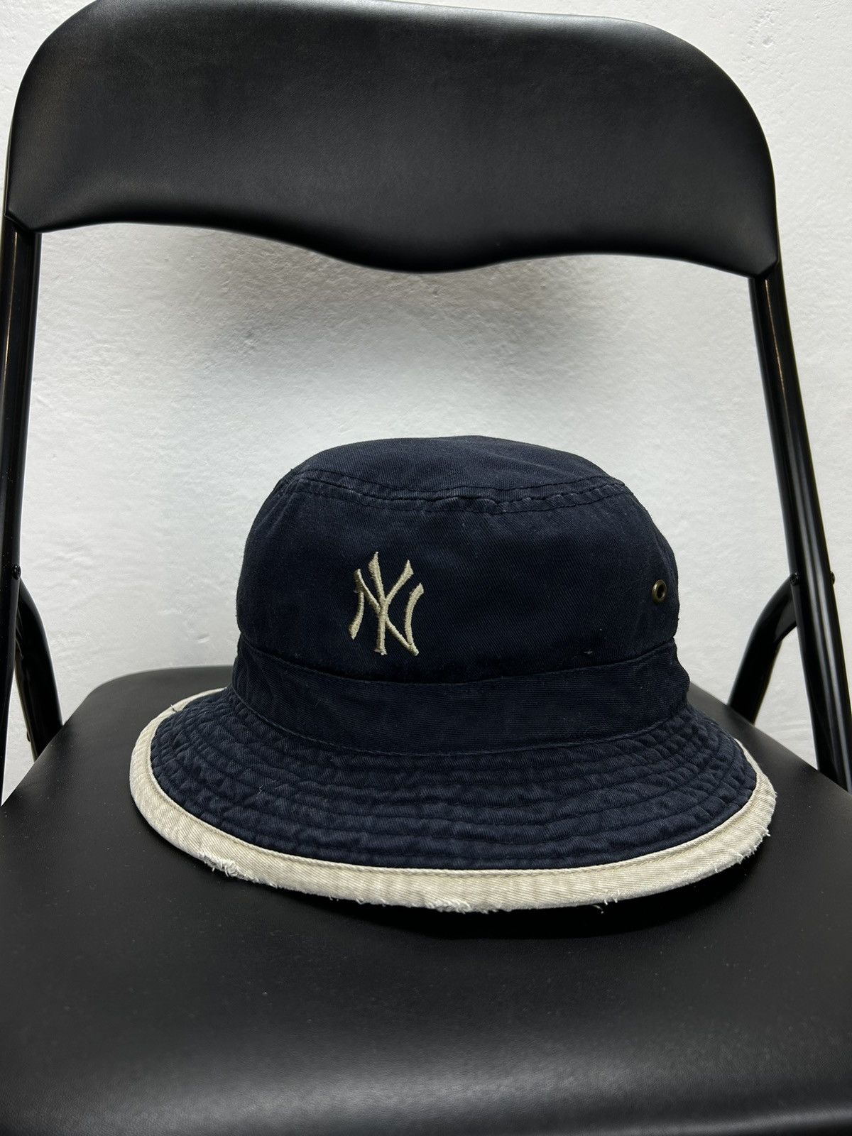 New York Yankees × Vintage New York Yankees Vintage Bucket Hat Size ONE SIZE - 2 Thumbnail