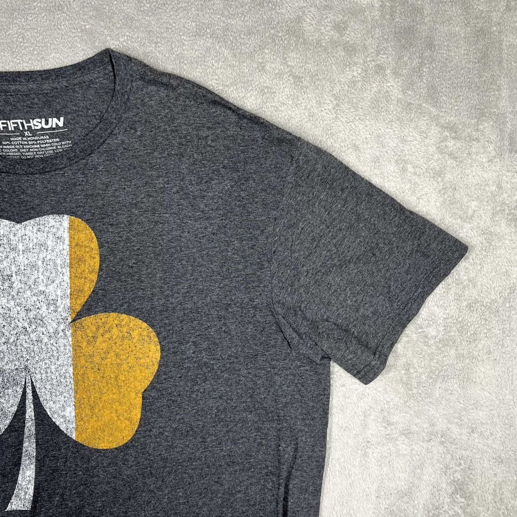 Vintage FifthSun Mens XL Dark Grey T-Shirt Ireland Themed Clover Graphic Tee Size US XL / EU 56 / 4 - 2 Thumbnail