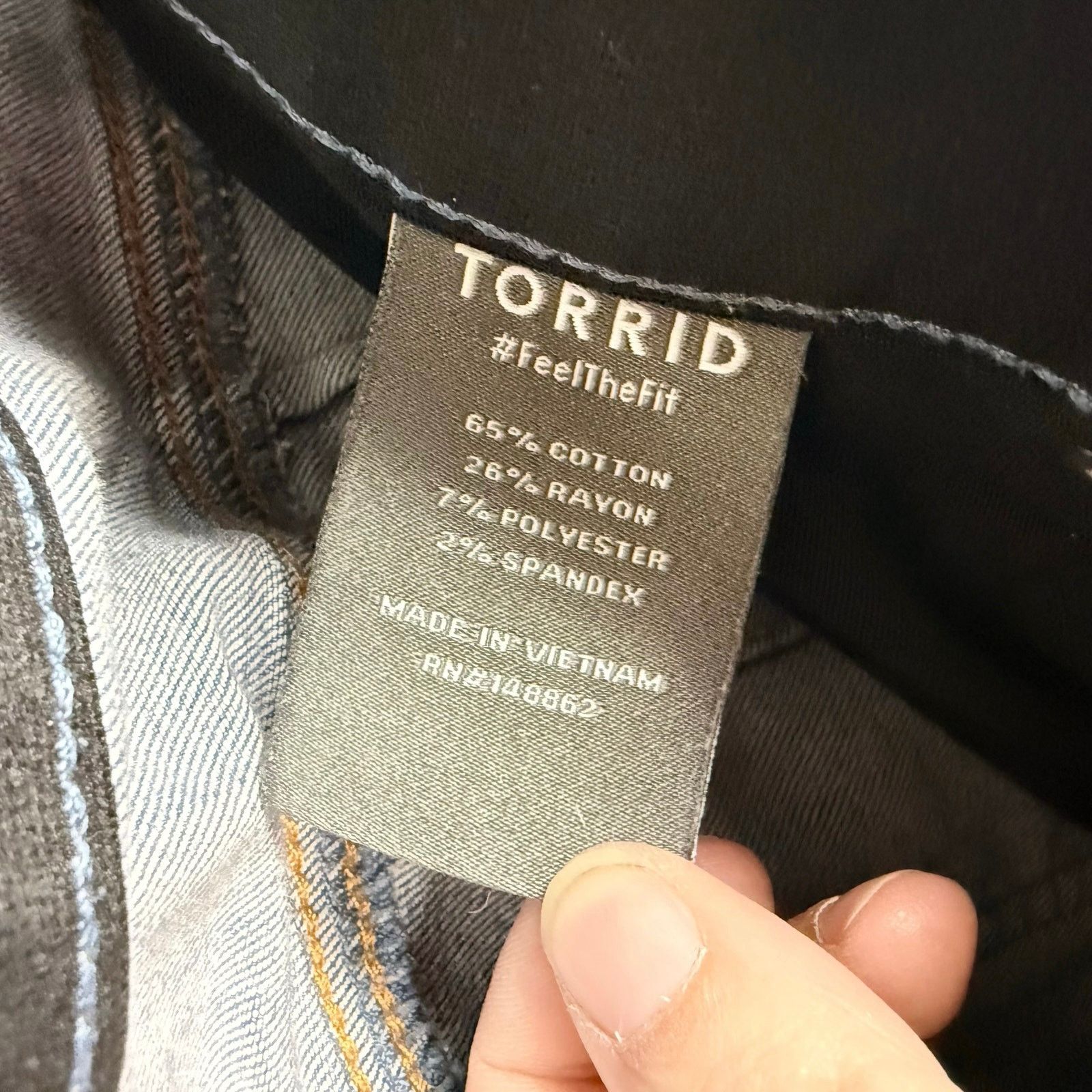 Other Torrid Bombshell Flare Jeans 12R High Rise Light Wash Size 34" / US 12 / IT 48 - 6 Thumbnail