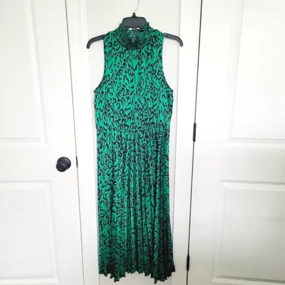 Banana Republic Leopard Satin Mock Neck Elastic Waist Pleated Dress NWT Size M / US 6-8 / IT 42-44 - 8 Thumbnail