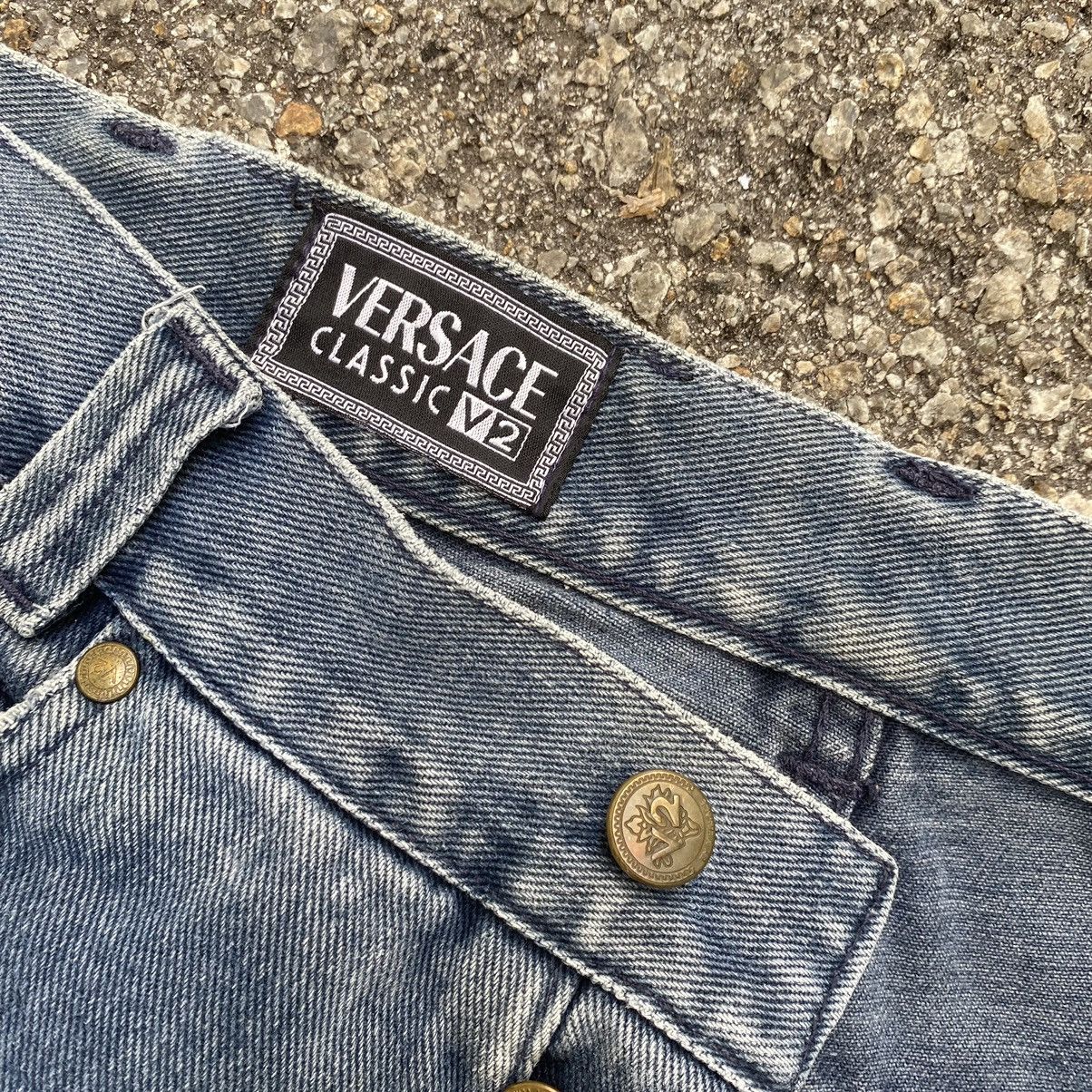 Versace Vintage Versace Faded Luxury Denim Jeans Size US 29 - 3 Thumbnail