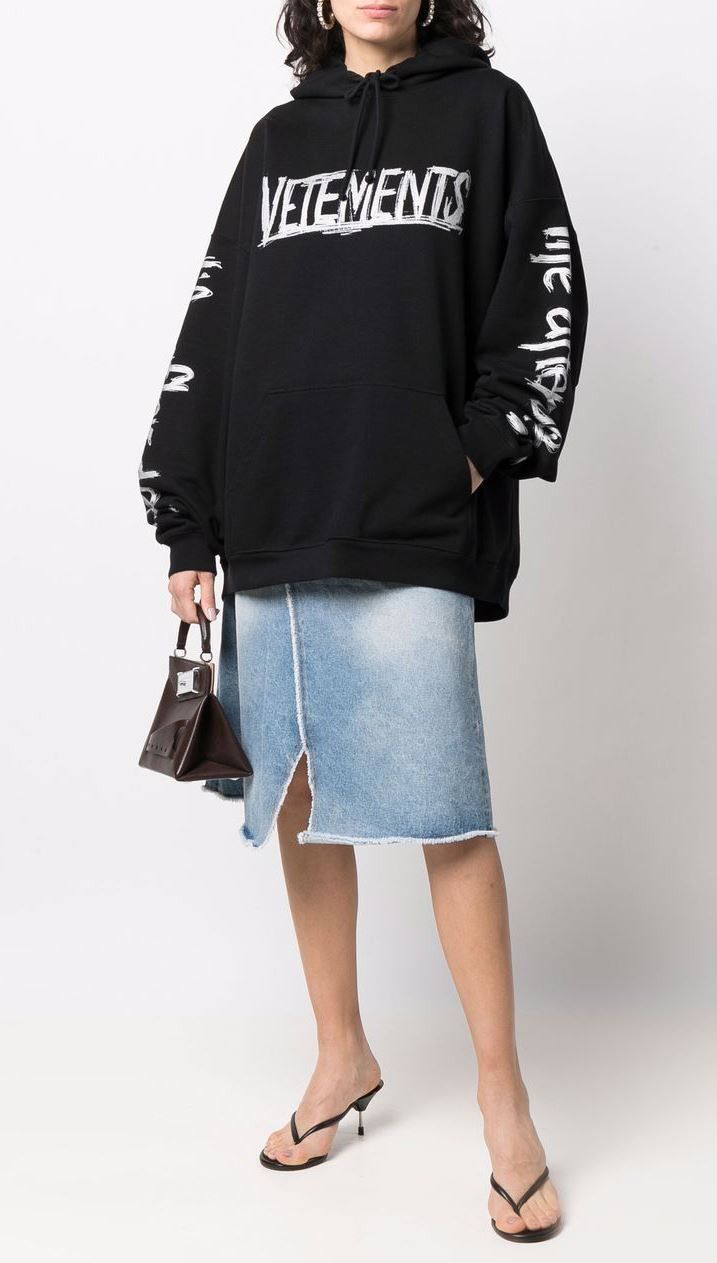 Vetements Black and Silver World Tour Logo Oversized Hoodie Size M / US 6-8 / IT 42-44 - 1 Thumbnail