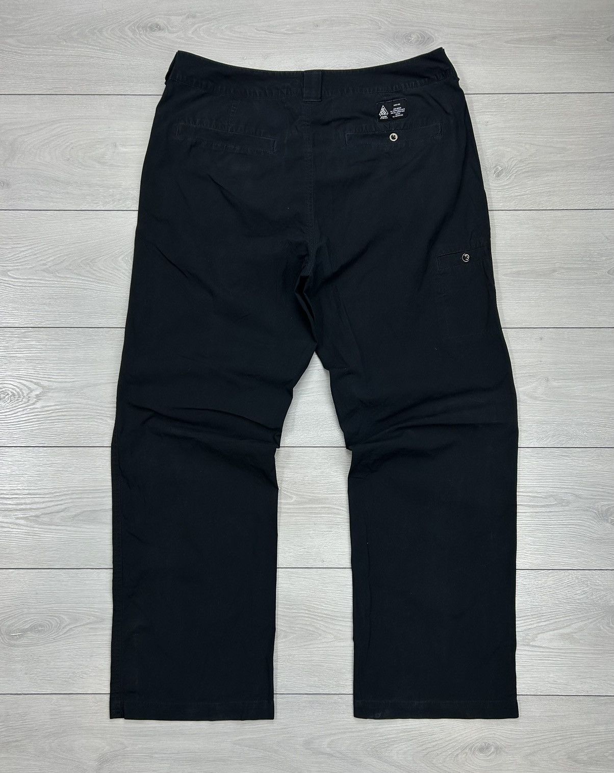 Nike ACG × Vintage Nike ACG Vintage Cargo Black Pant Size 36 Size US 36 / EU 52 - 2 Thumbnail