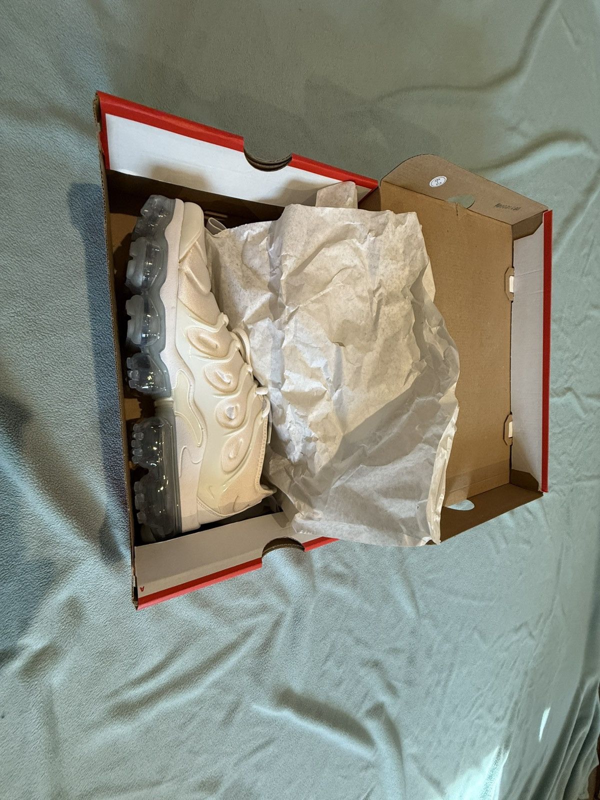Nike Vapormax Plus triple white size 9.5 Size US 9.5 / EU 42-43 - 4 Thumbnail
