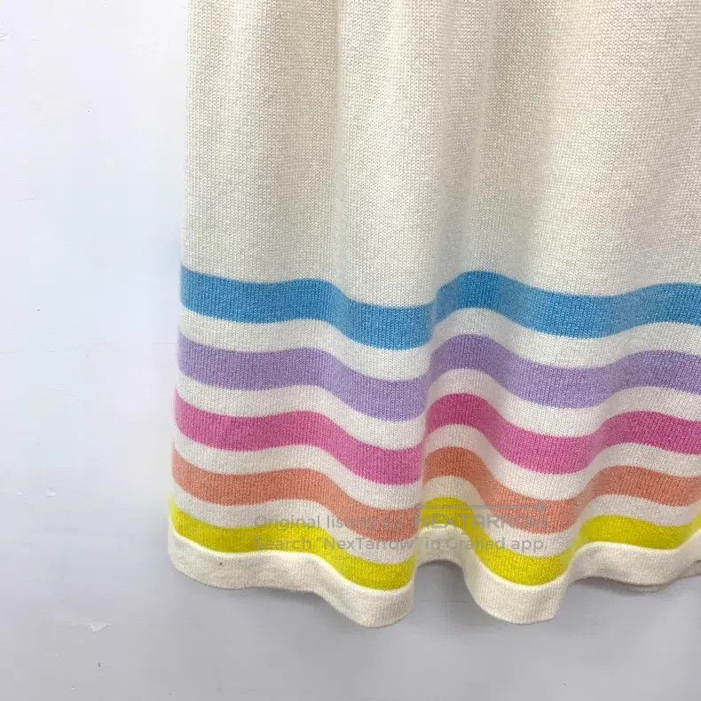 Chanel Chanel Beige striped logo printed cashmere round-neck slee Size M / US 6-8 / IT 42-44 - 5 Thumbnail
