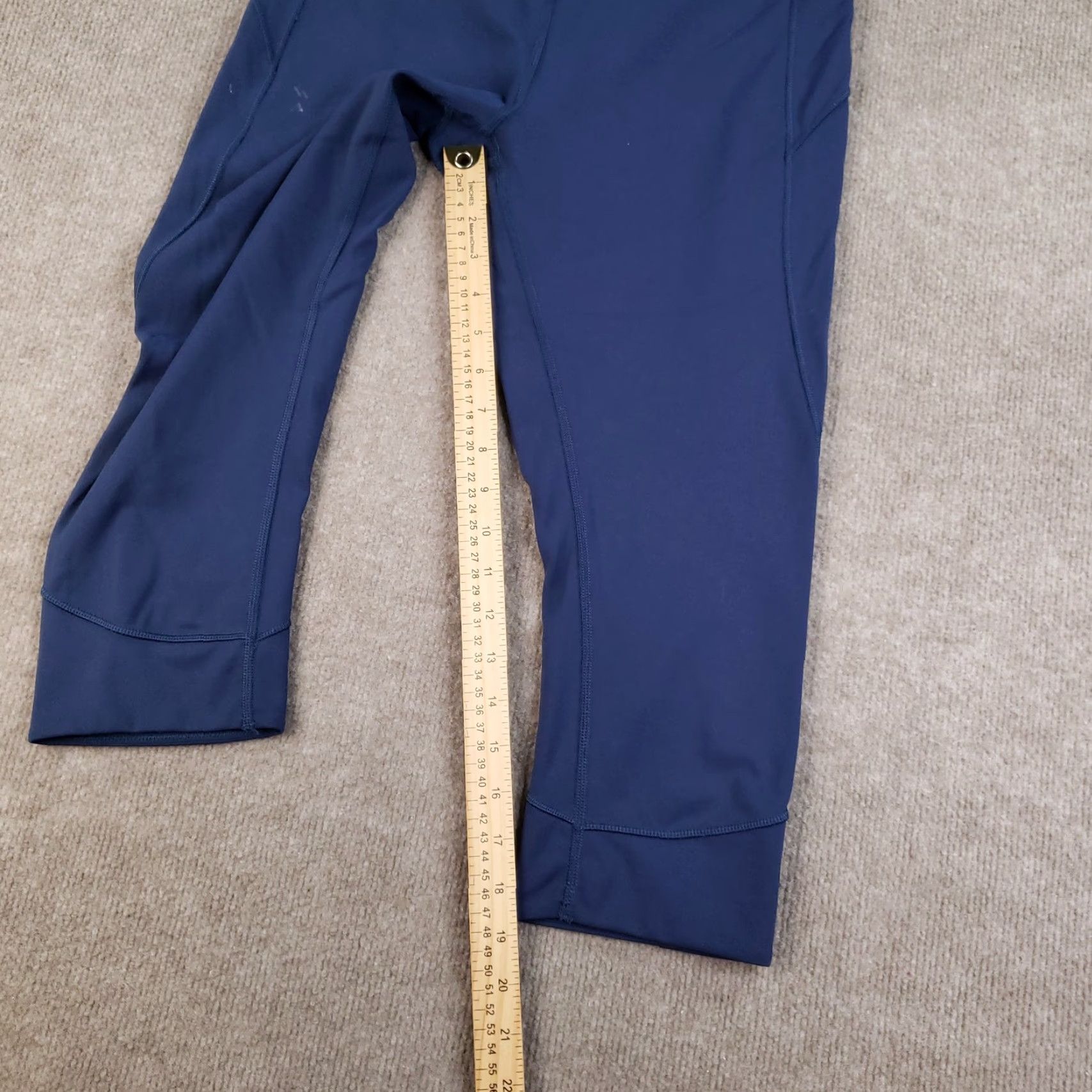 Lululemon Lululemon High Rise Crop Leggings Womens Size 10 Blue Athleisure Yoga Gym Size 32" / US 10 / IT 46 - 2 Thumbnail