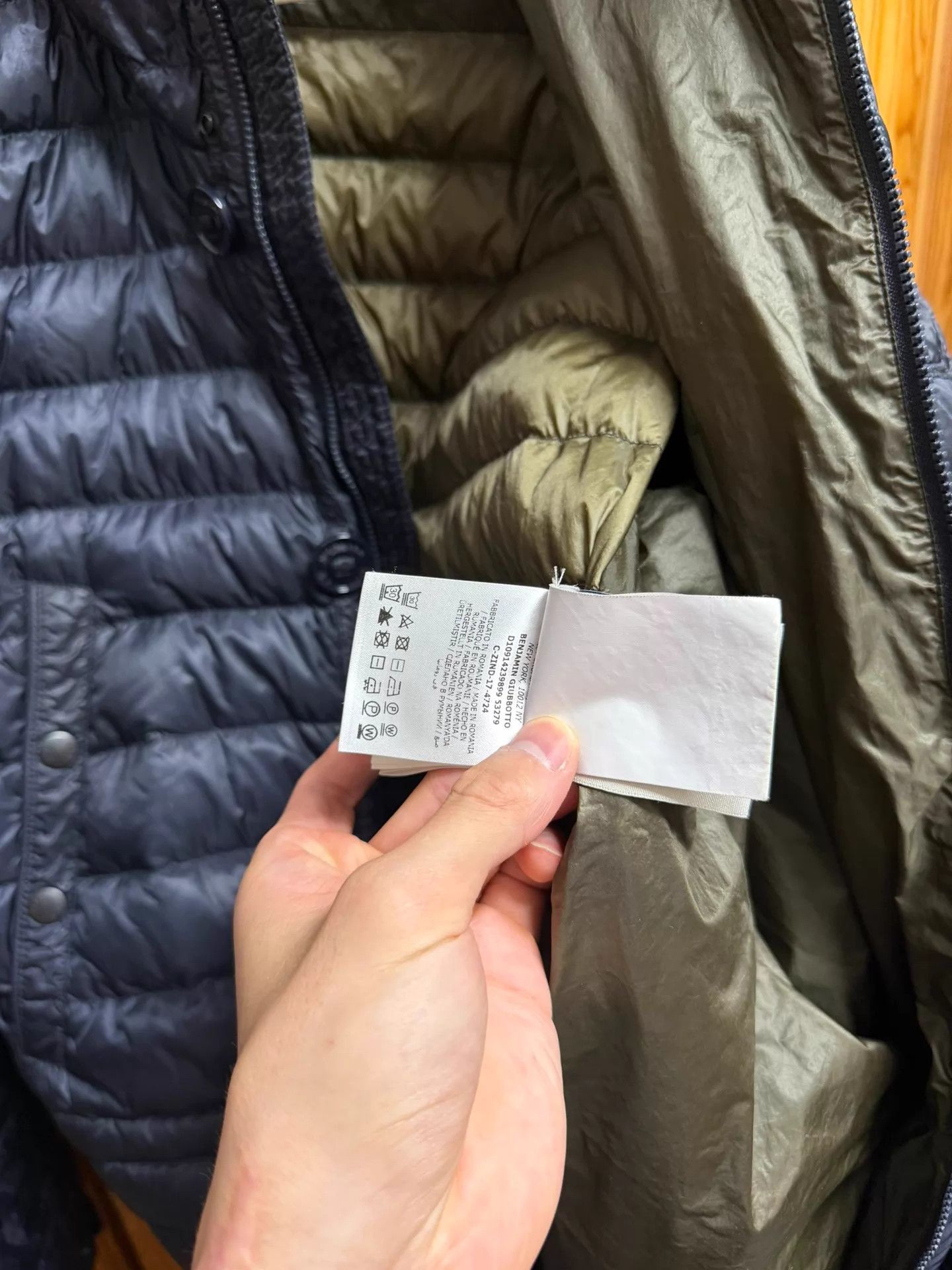Moncler Moncler Men's Black Hooded Stowable Jacket Size 6 Size US XXL / EU 58 / 5 - 4 Thumbnail