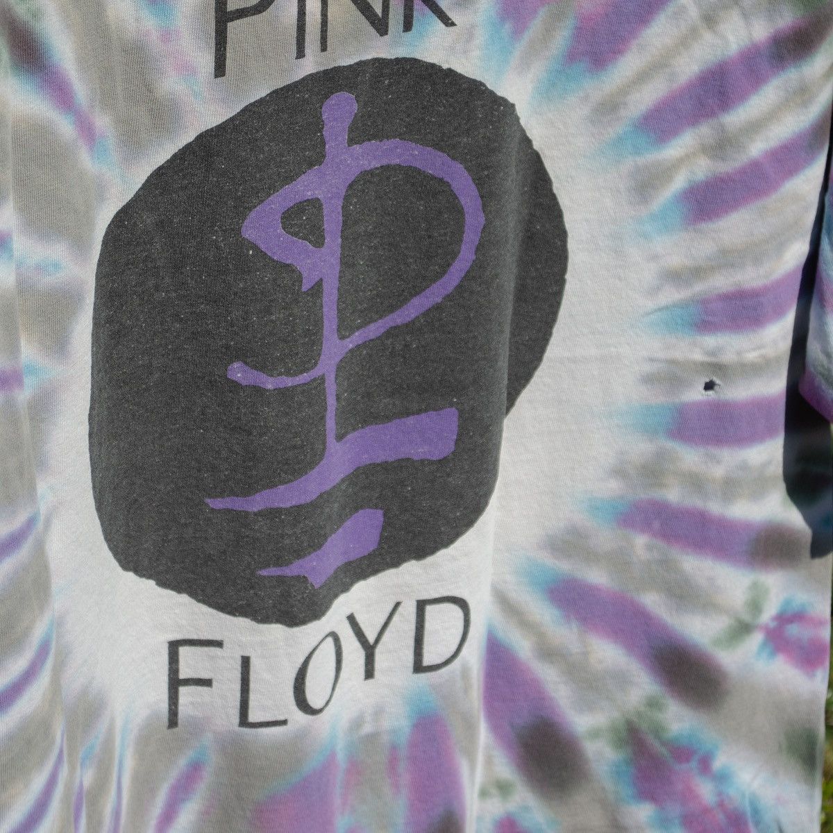 Pink Floyd × Vintage Pink Floyd Division Bell 1997 Tie Dye Vintage Tee Size US XL / EU 56 / 4 - 4 Thumbnail