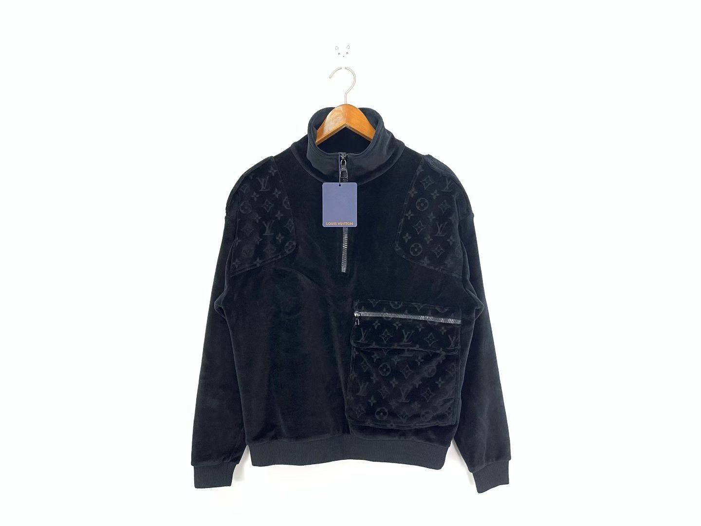 Louis Vuitton Louis Vuitton Velvet Black Light Jacket l Men Size US L / EU 52-54 / 3 - 1 Thumbnail