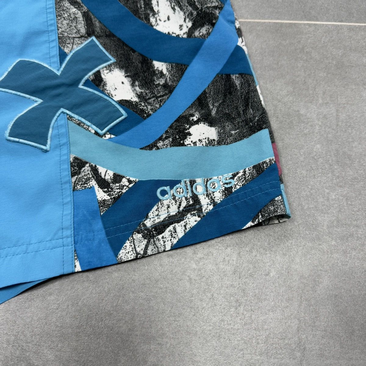 Adidas × Vintage Vintage Adidas Shorts Size M Size US 32 / EU 48 - 5 Thumbnail