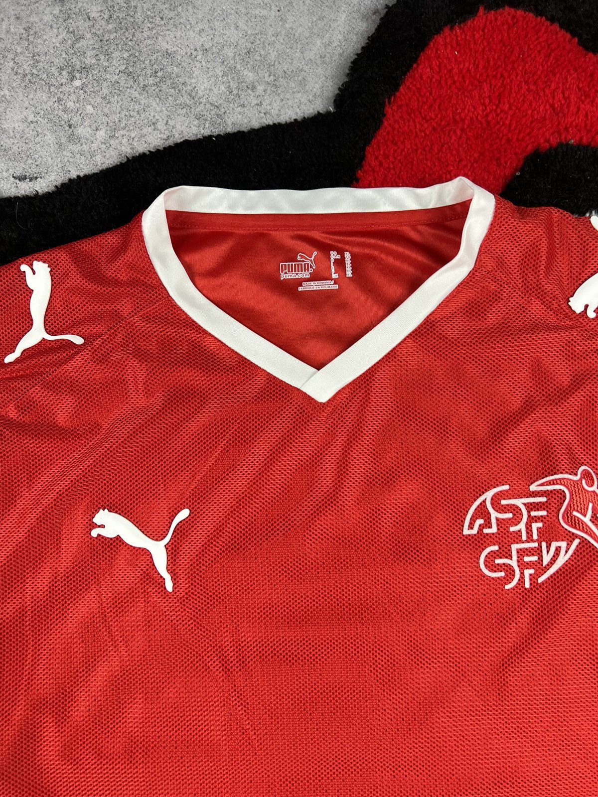 Puma Switzerland National Team 2008/10 Football Soccer Y2K Jersey Size US XL / EU 56 / 4 - 5 Thumbnail