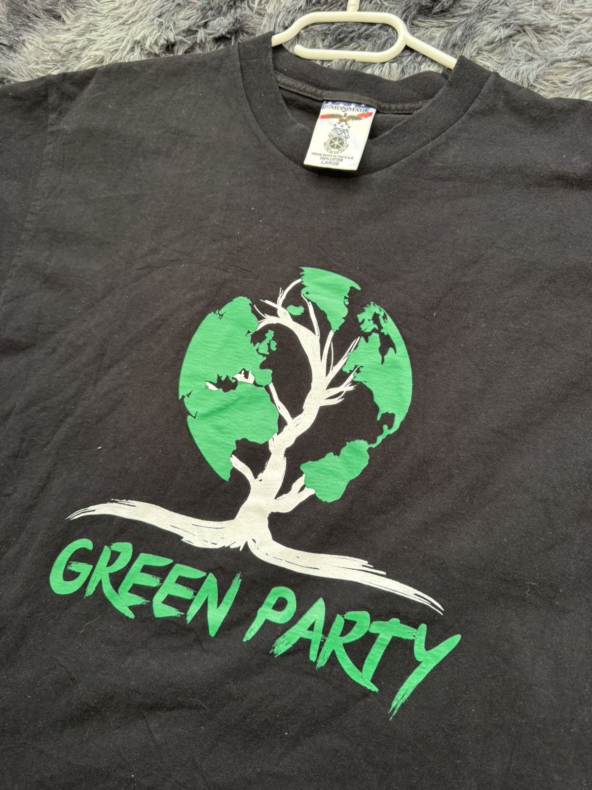 Vintage Vintage 90s Green Party T-Shirt UNION MADE USA Size US L / EU 52-54 / 3 - 3 Thumbnail