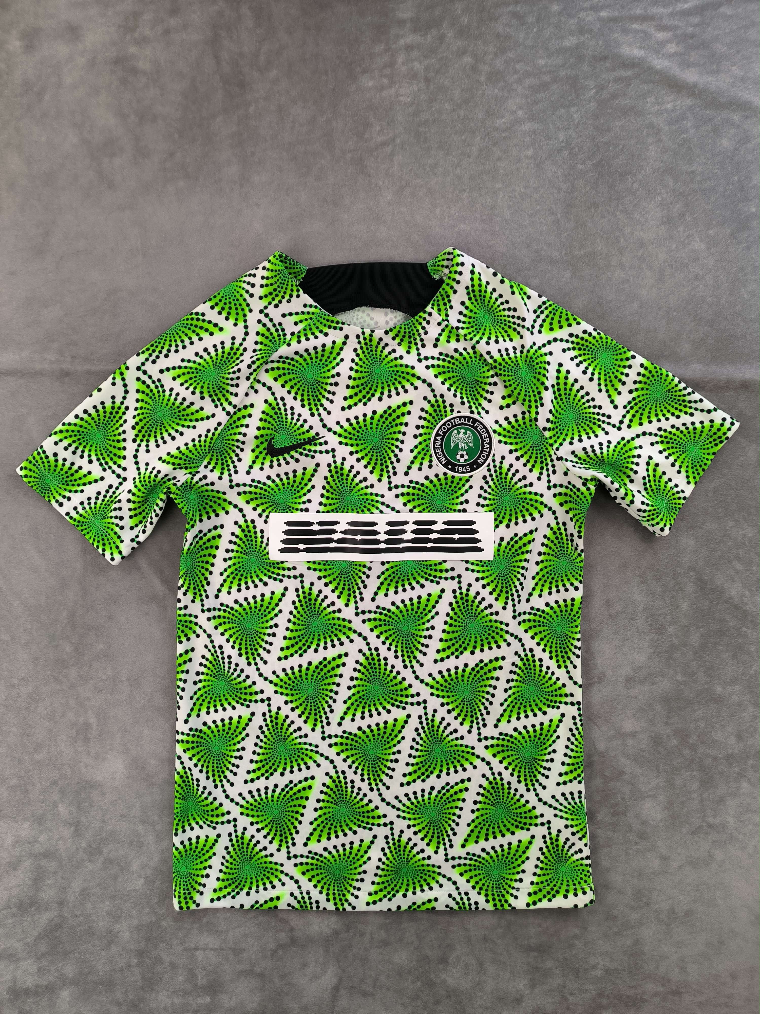 Nike Nigeria 2022-23 Nike Pre-Match training football jersey sz S Size US S / EU 44-46 / 1 - 1 Thumbnail