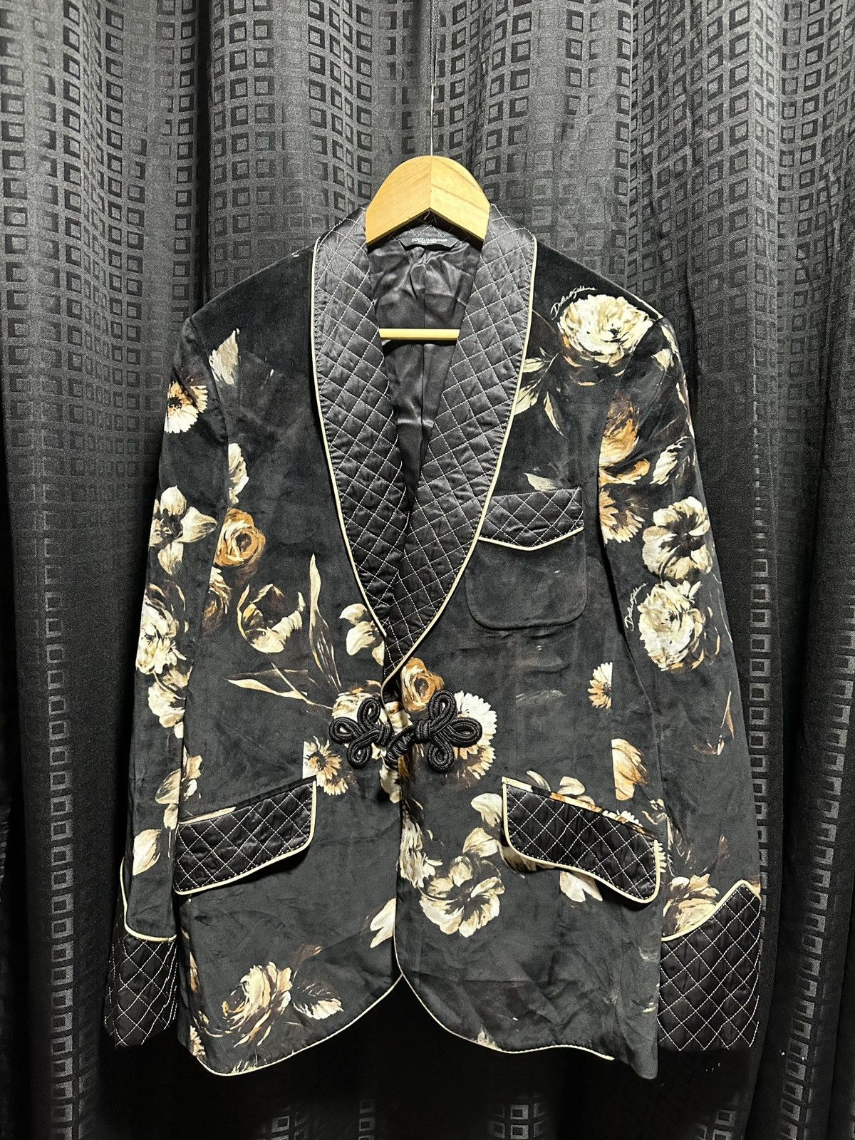 Dolce & Gabbana velour floral blazer