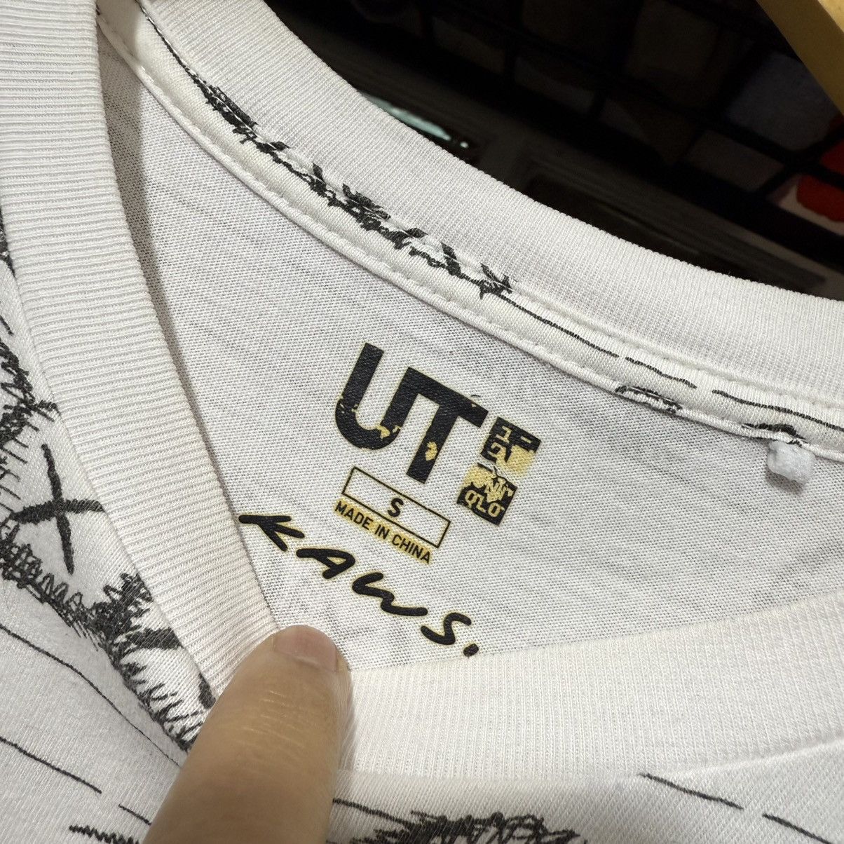 Kaws × Uniqlo Uniqlo x kaws tshirt Size US S / EU 44-46 / 1 - 5 Thumbnail