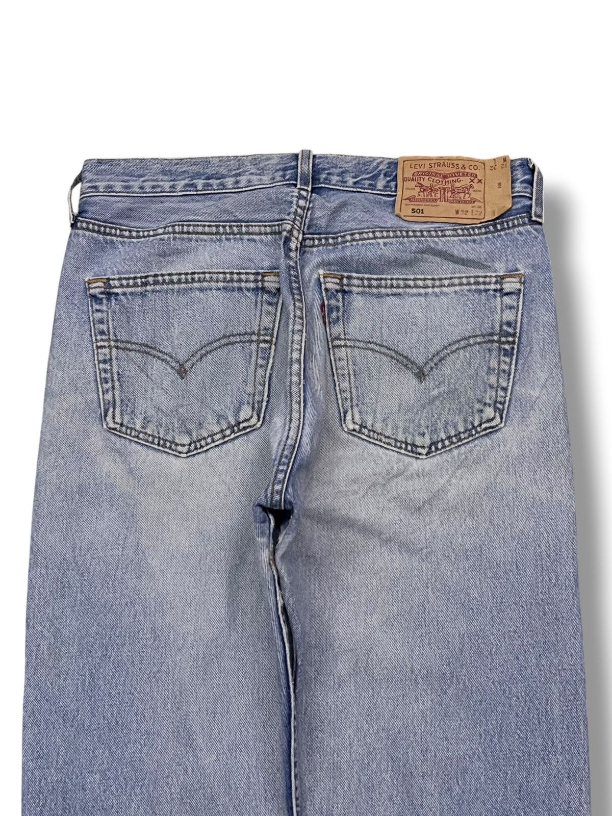 Levi's Vintage 00s Levi’s 501 - Faded Light Wash, Heavy Distressed Size US 30 / EU 46 - 5 Thumbnail
