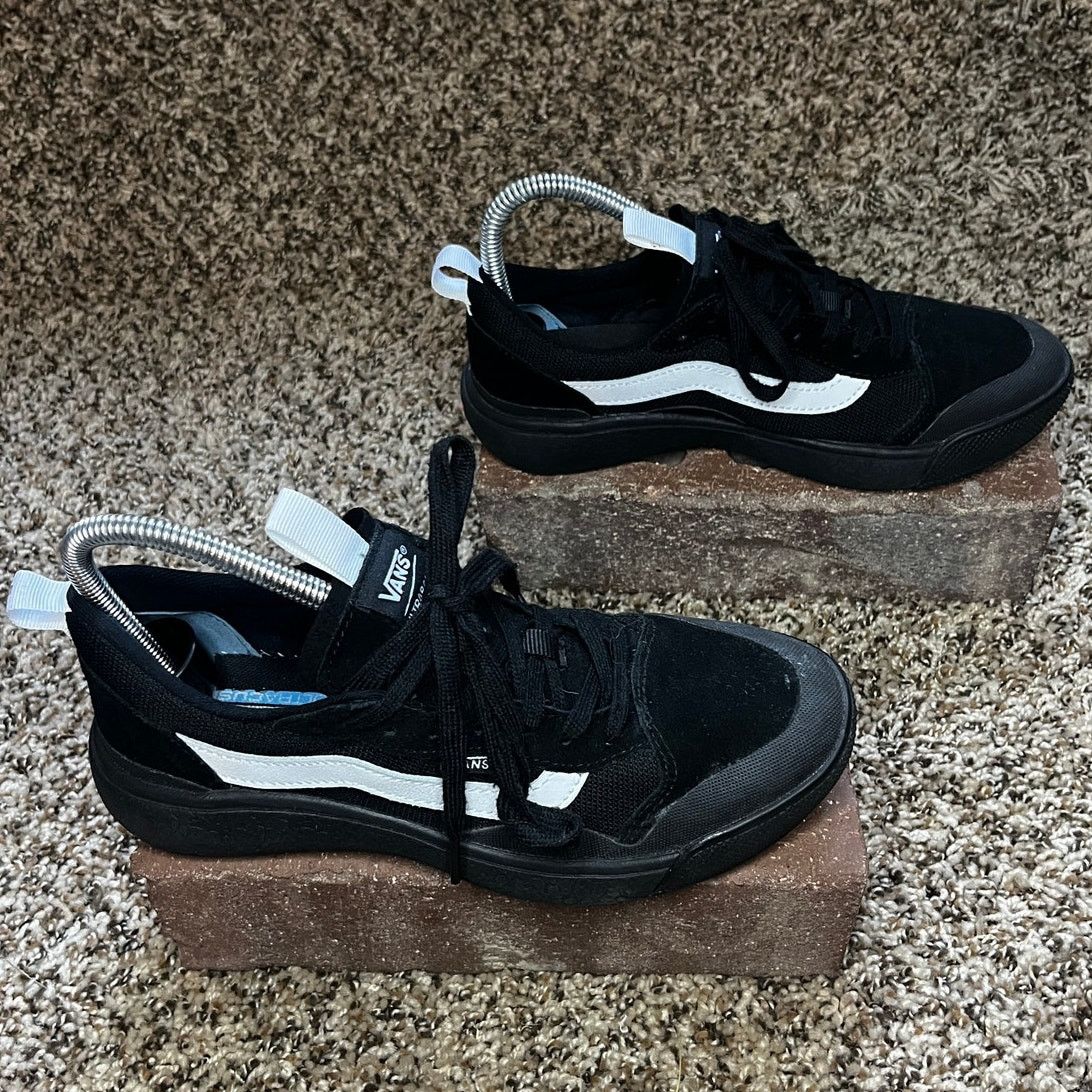 Vans Vans Ultrarange Exo Skate Sneakers Black Unisex M6/W7.5 Size US 6 / EU 39 - 4 Thumbnail
